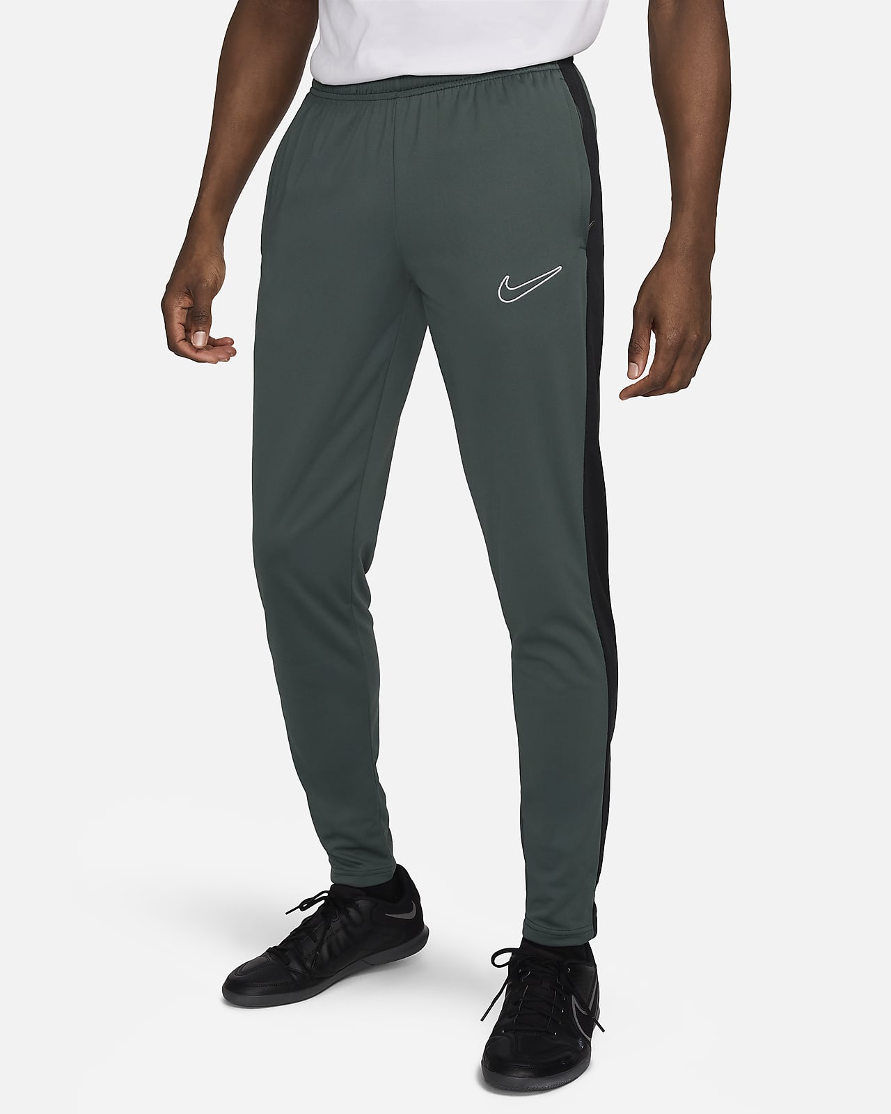 Nike Dri-FIT Men's Tapered Training Trousers. Nike ID