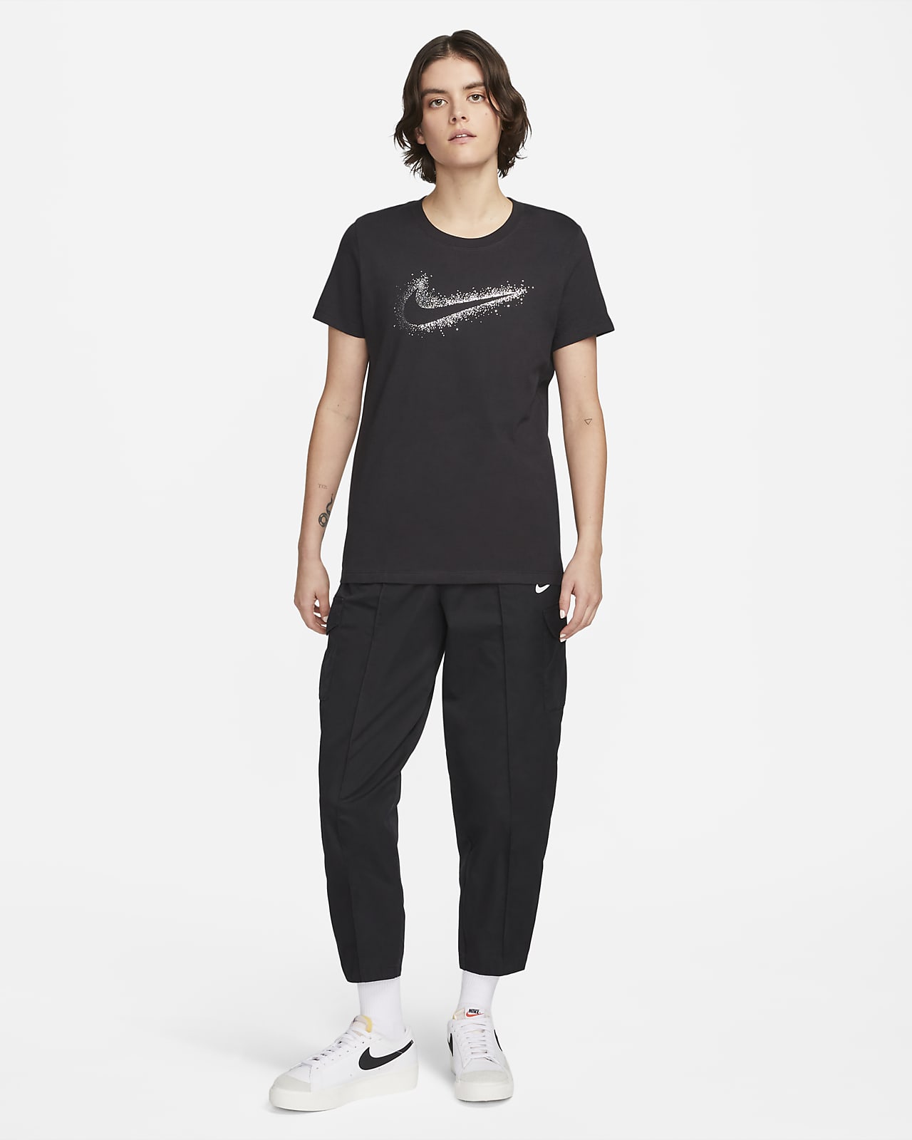 Nike Sportswear Swoosh Women's Graphic T-Shirt. Nike IN