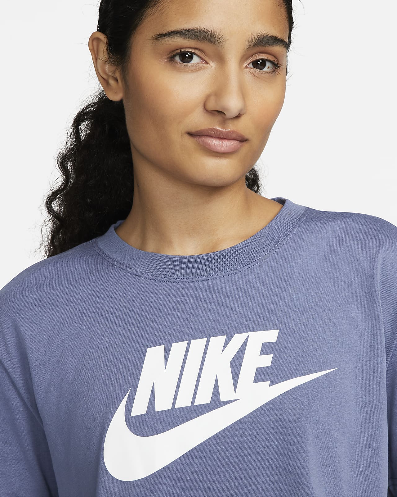 Essential Women's Cropped Logo Nike.com