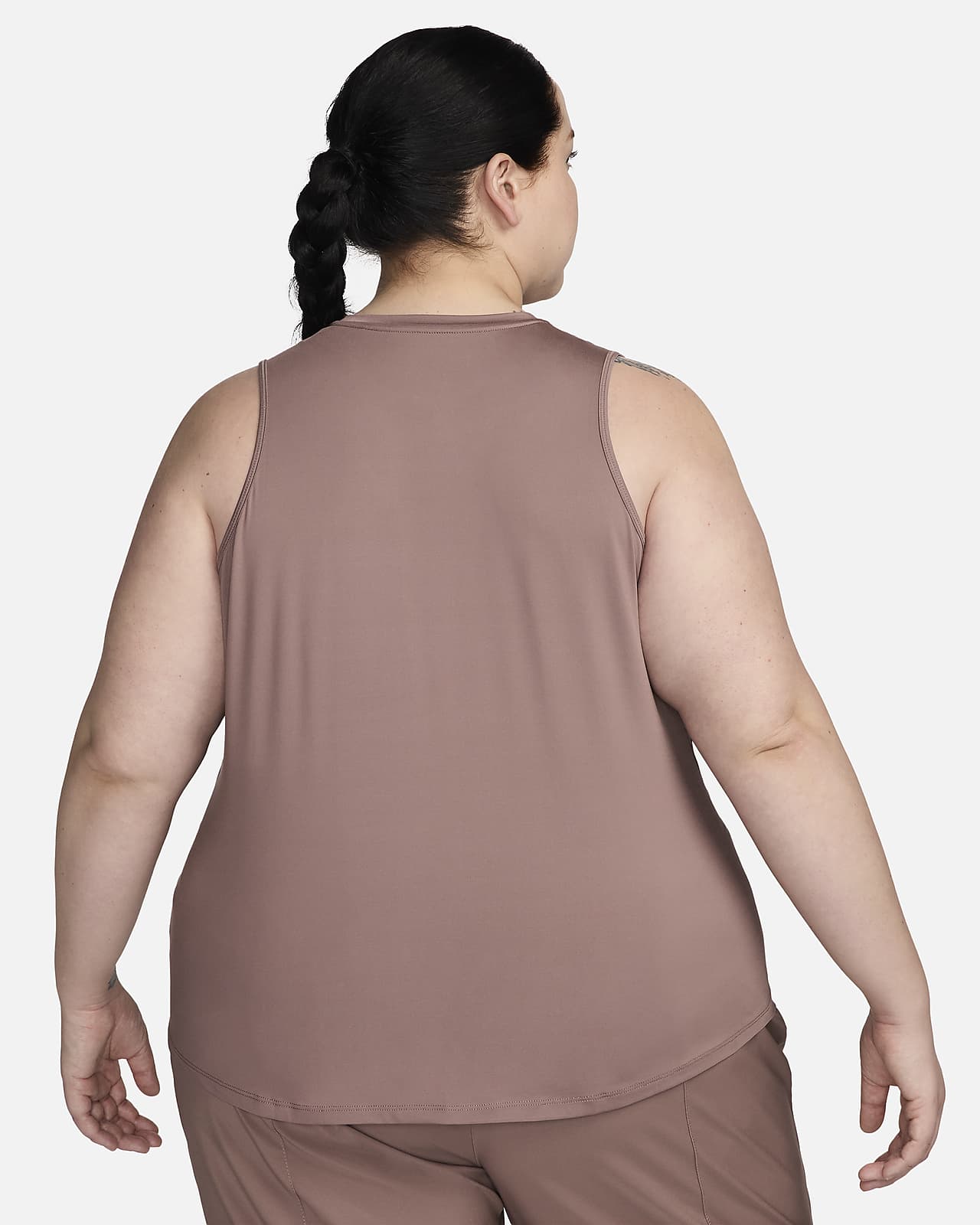 Nike women's plus sales size tank tops