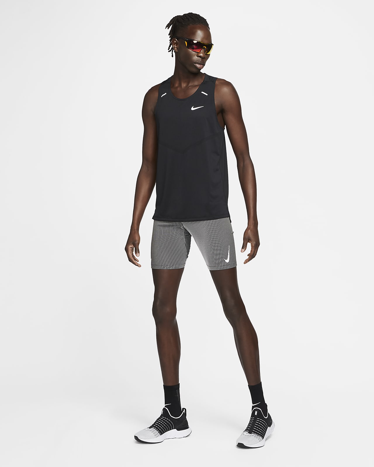 Nike Dri-FIT Rise 365 Men's Running Tank. Nike GB