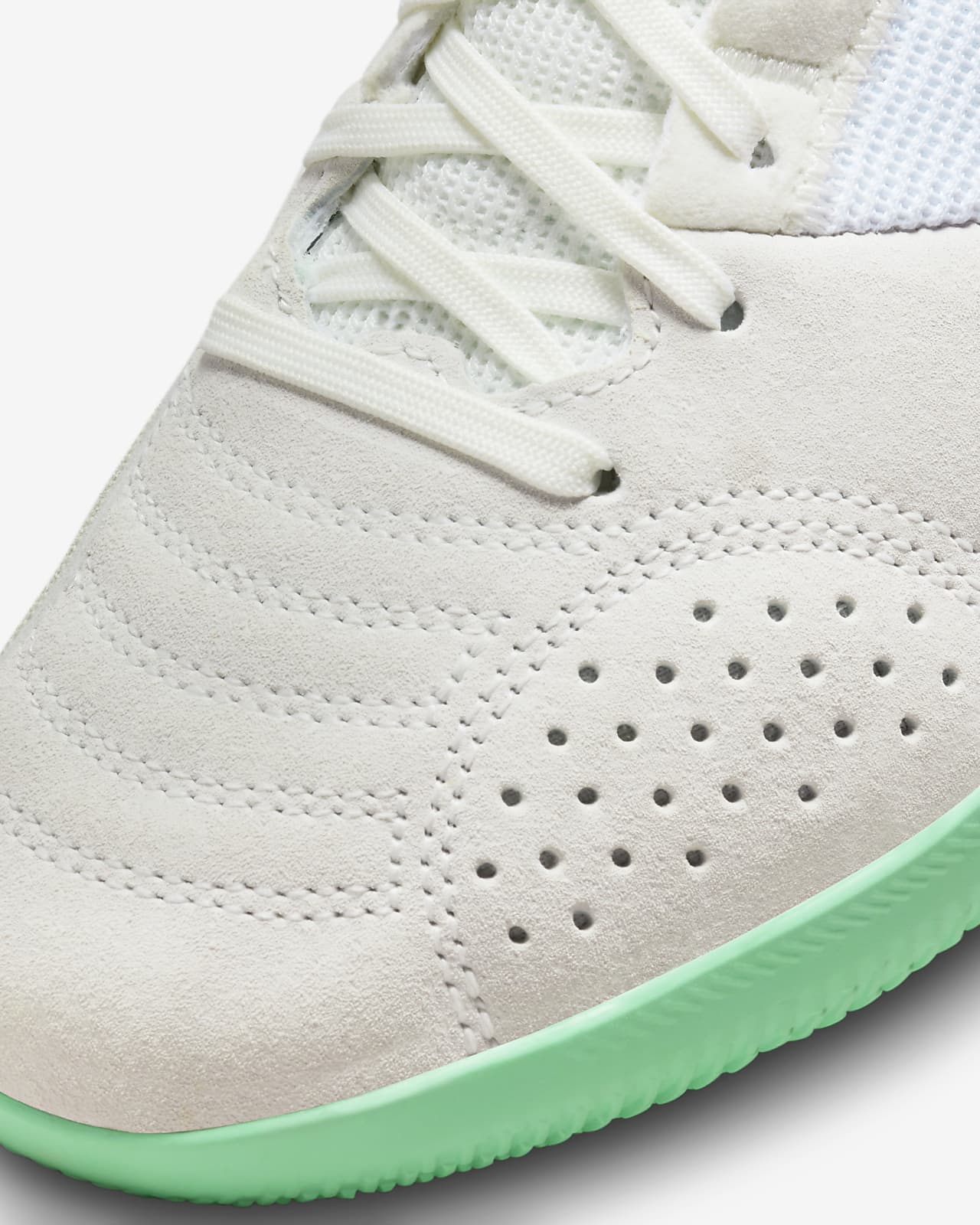 Nike Jr. Streetgato Little/Big Kids' Low-Top Soccer Shoes.