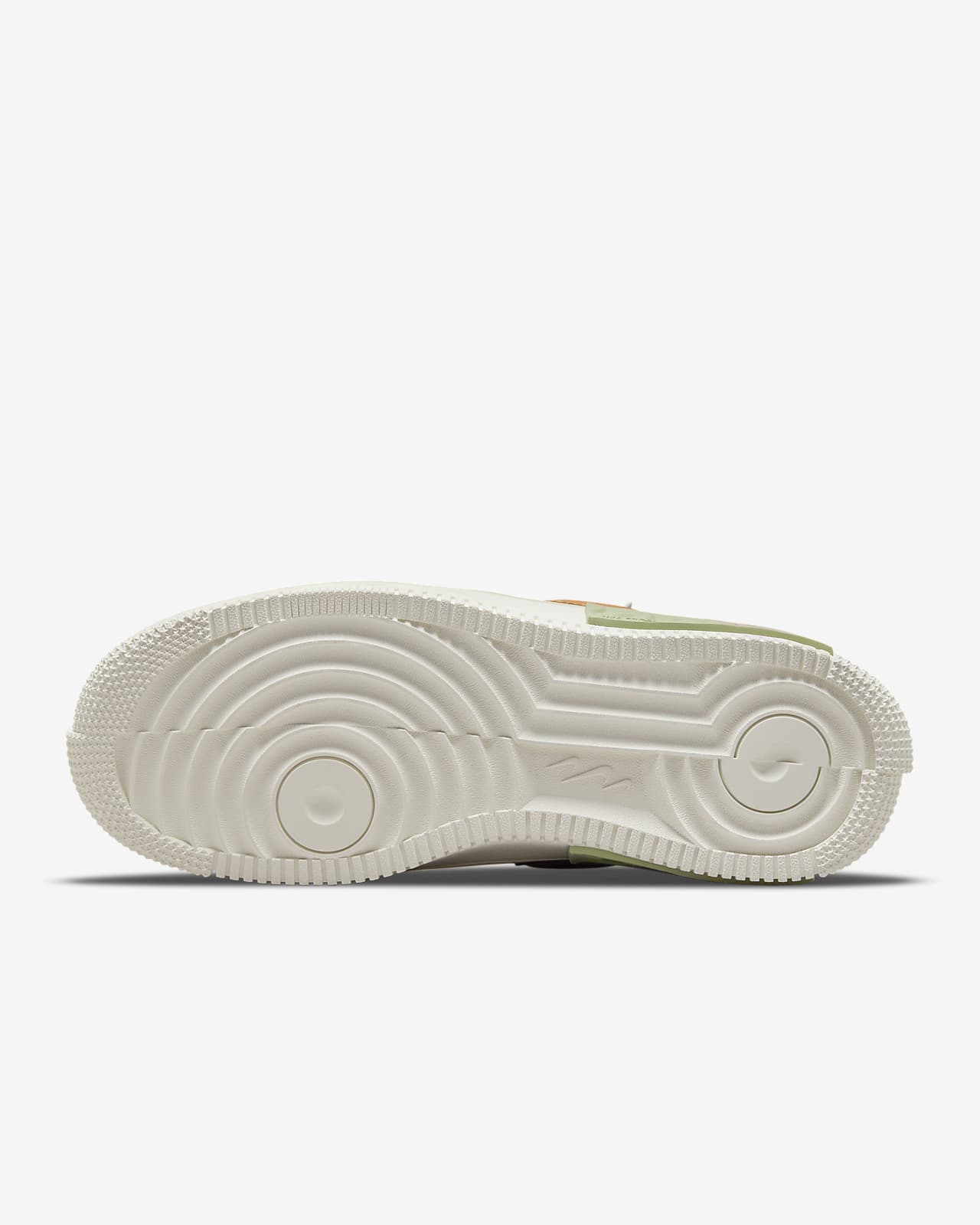 Basketball | Femme Nike Air Force 1 07 SE Blanc / Gris · Danzón Pérez