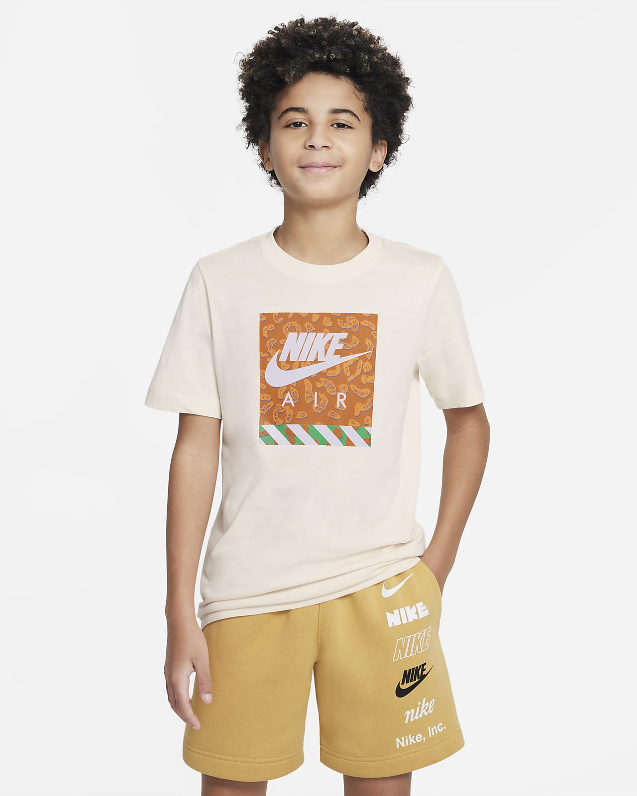 van nu af aan Accommodatie Waarschijnlijk Nike Sportswear Big Kids' (Boys') T-Shirt. Nike.com