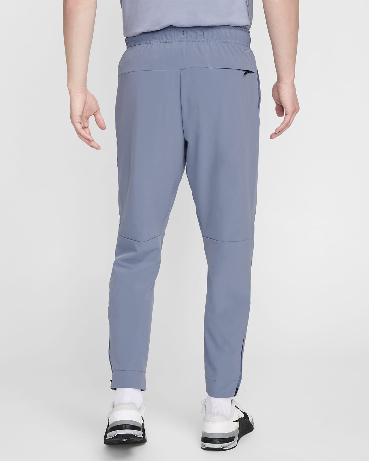 Nike Unlimited Men's Dri-FIT Zip Cuff Versatile Trousers. Nike CA