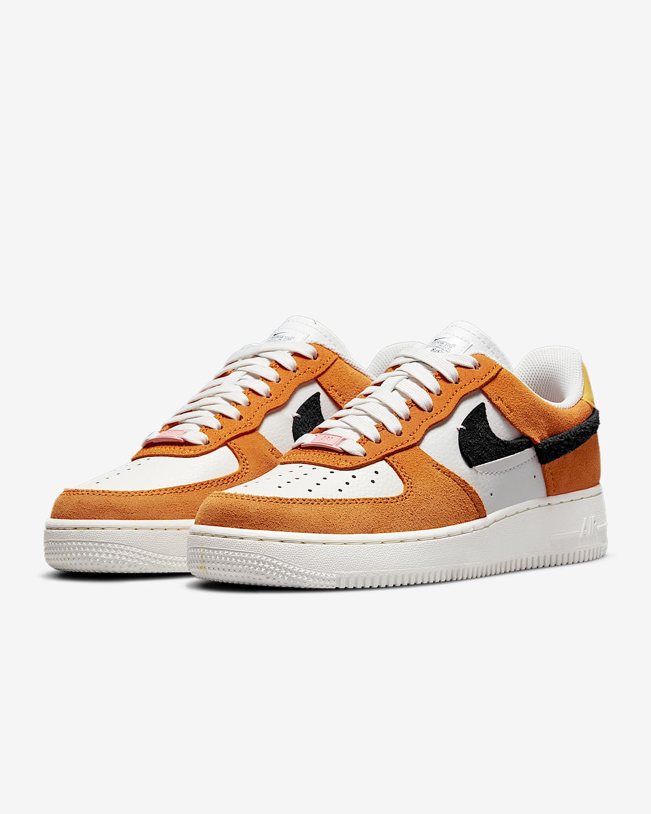 Nike Air Force 1 LXX Women's Shoes. Nike LU