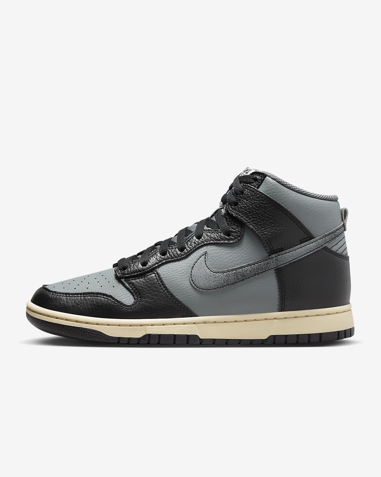 Nike Dunk Mid Men's Shoes.