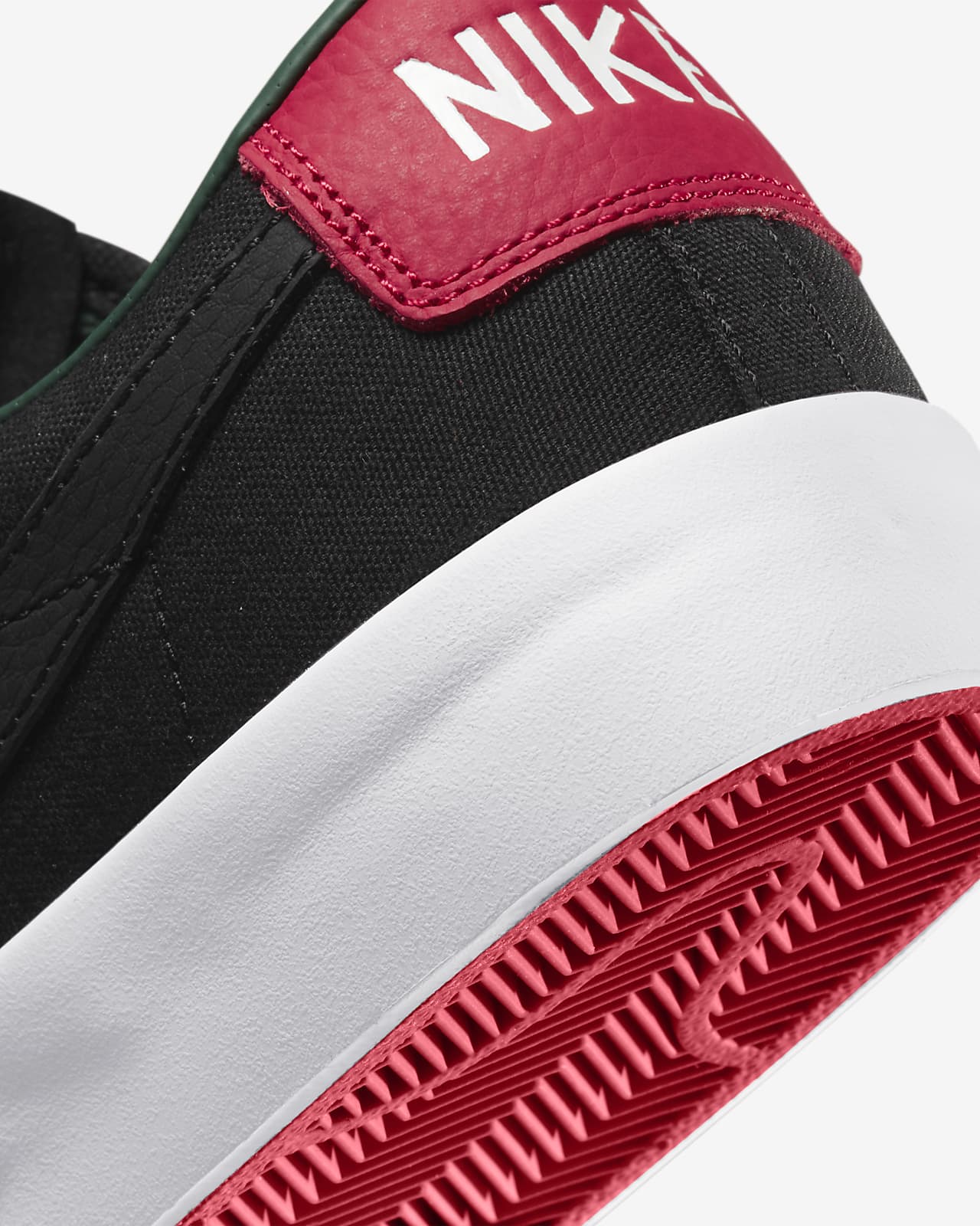 Nike SB Zoom Blazer Low Pro GT Premium Skateboardschuh. Nike DE