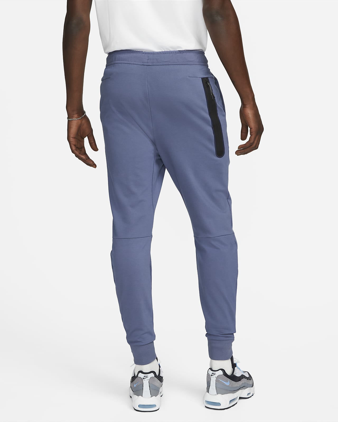 nicotine Ochtend Stuiteren Nike Sportswear Tech Fleece Lightweight joggingbroek met aansluitende  pasvorm voor heren. Nike NL