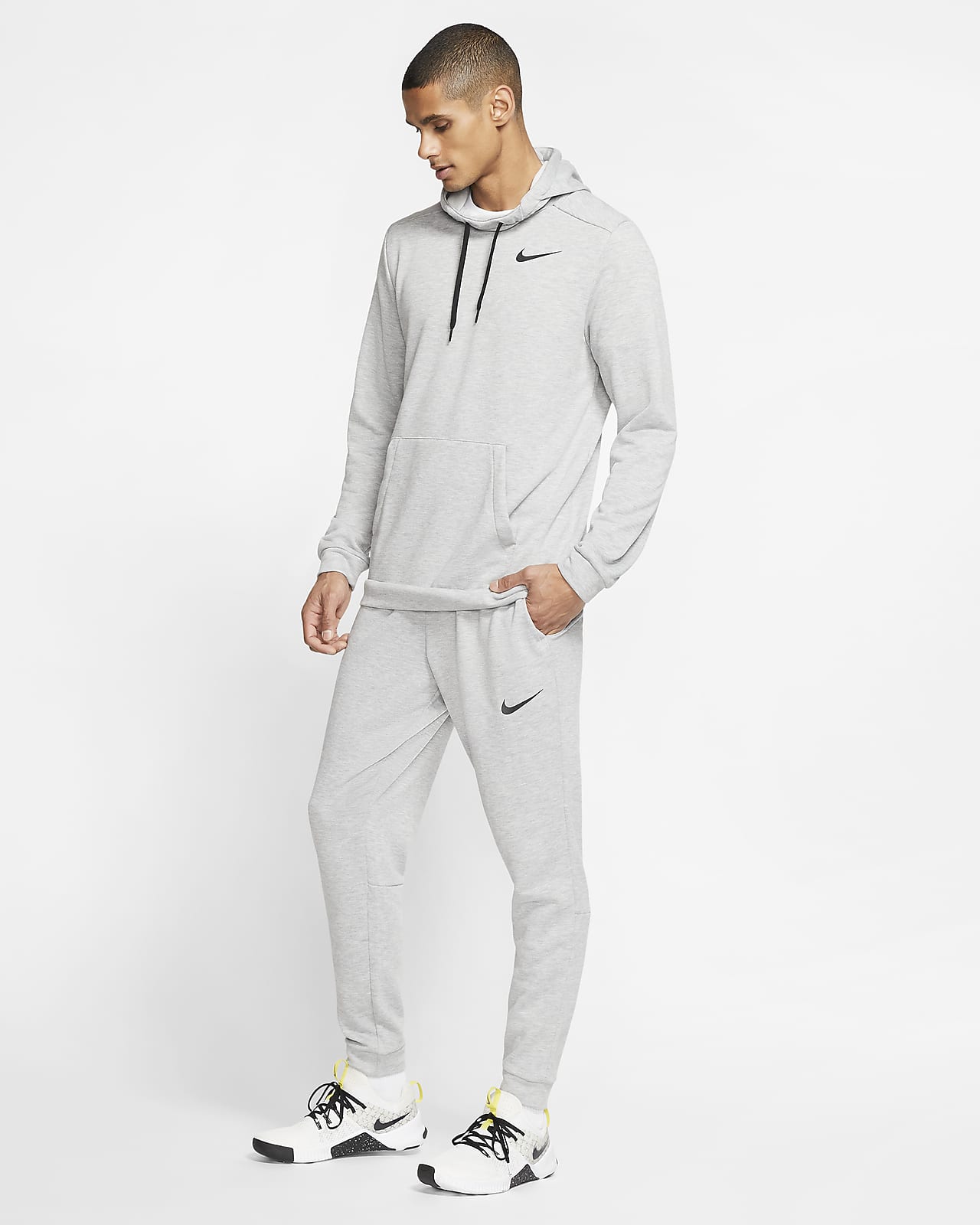 nike men's tapered fleece training pants