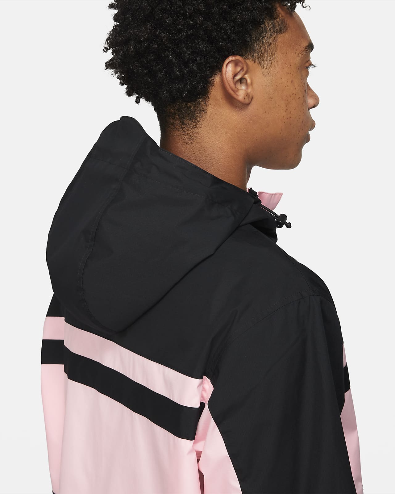 Paris Saint-Germain Men's Woven Hooded Jacket. Nike JP