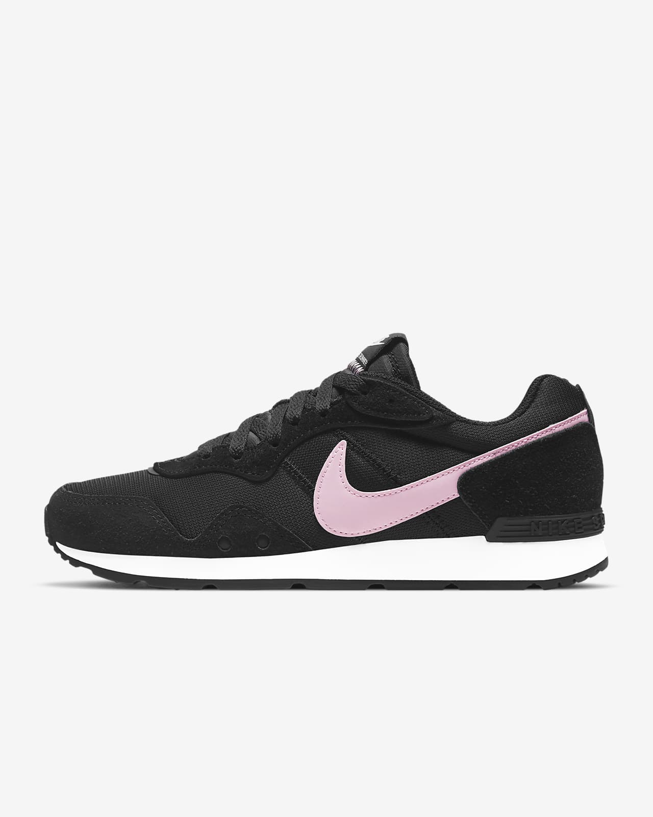 womans nike runners