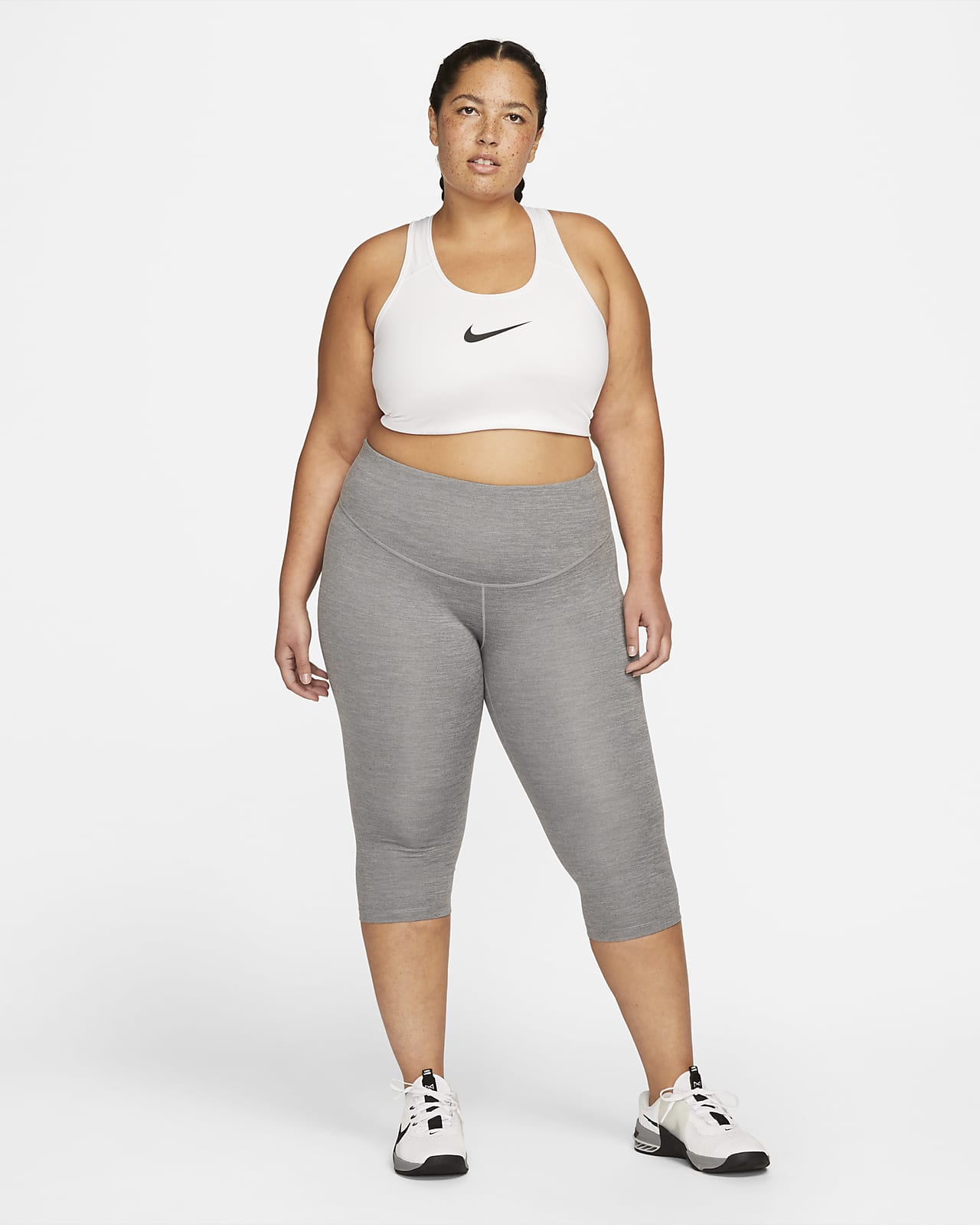 Nike Women's Mid-Rise Capri Leggings (Plus Size). Nike.com
