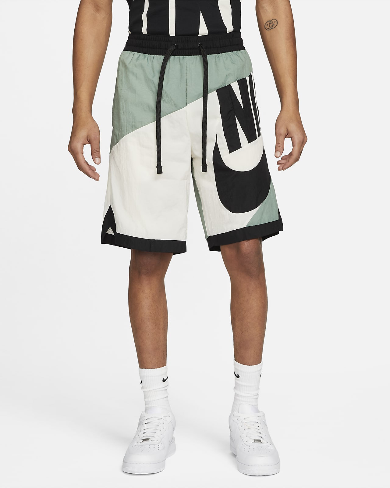 nike dri fit throwback shorts