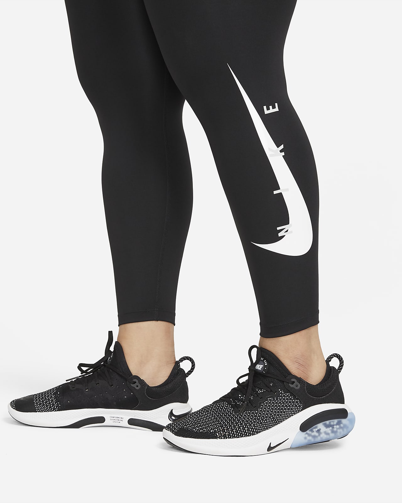 chaussure nike swoosh