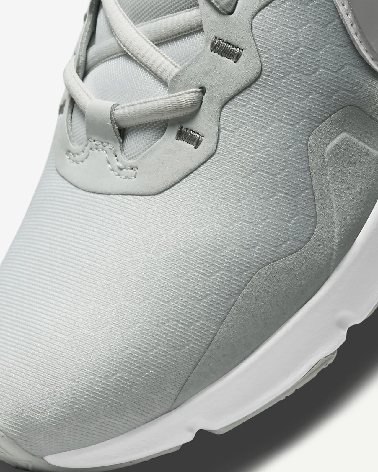 women's nike legend essential shoes