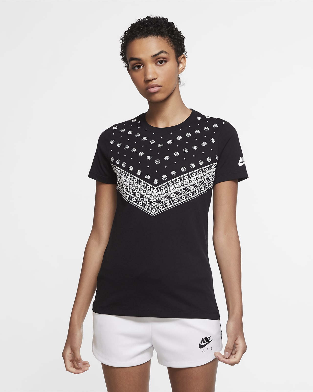 nike tee shirts womens