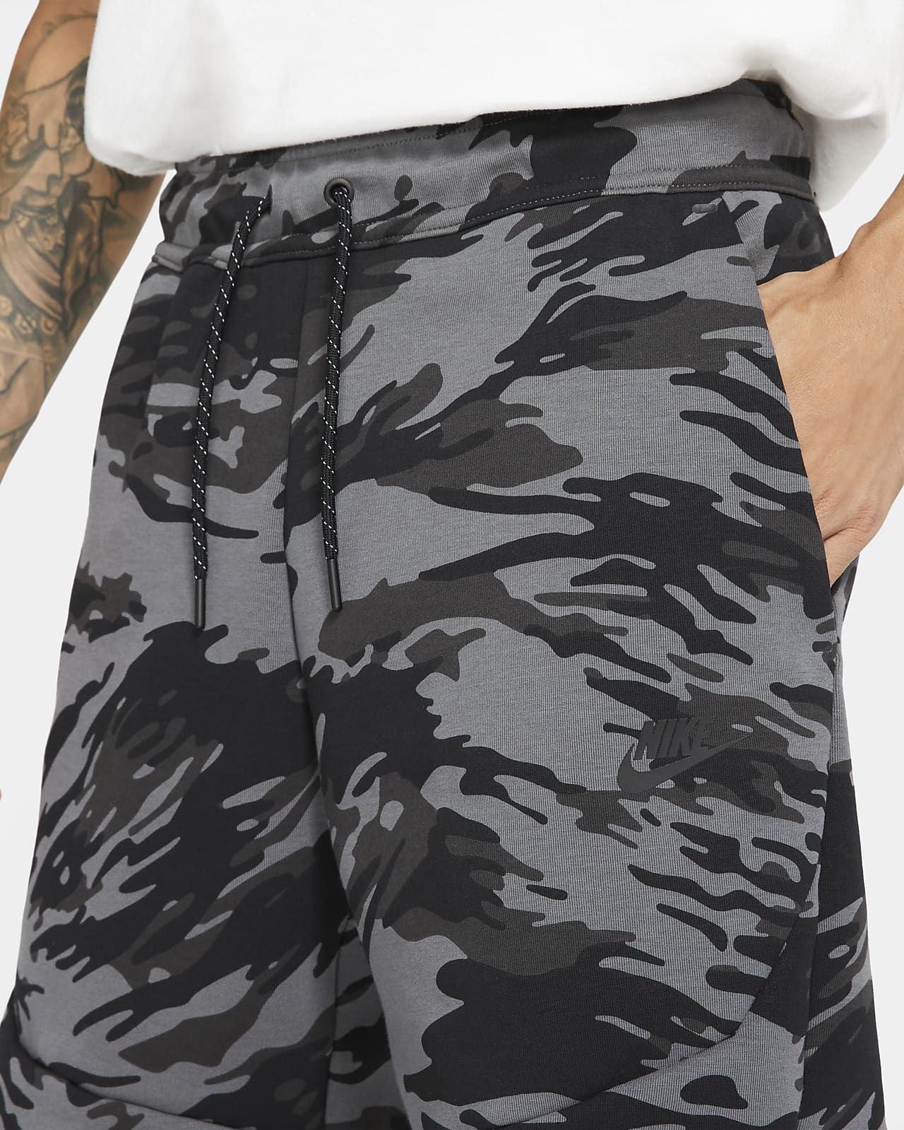 nike tech fleece printed camo