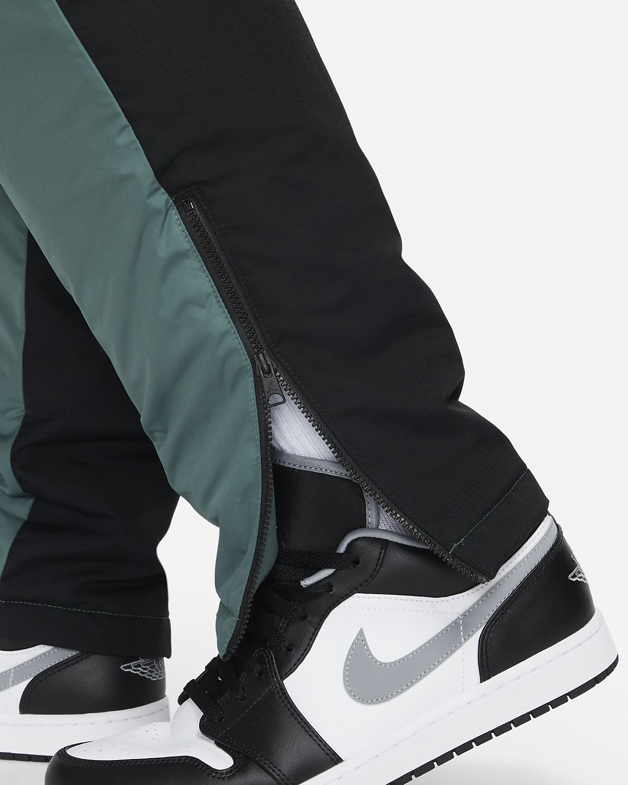 Jordan 23 Engineered Men's Woven Trousers. Nike GB