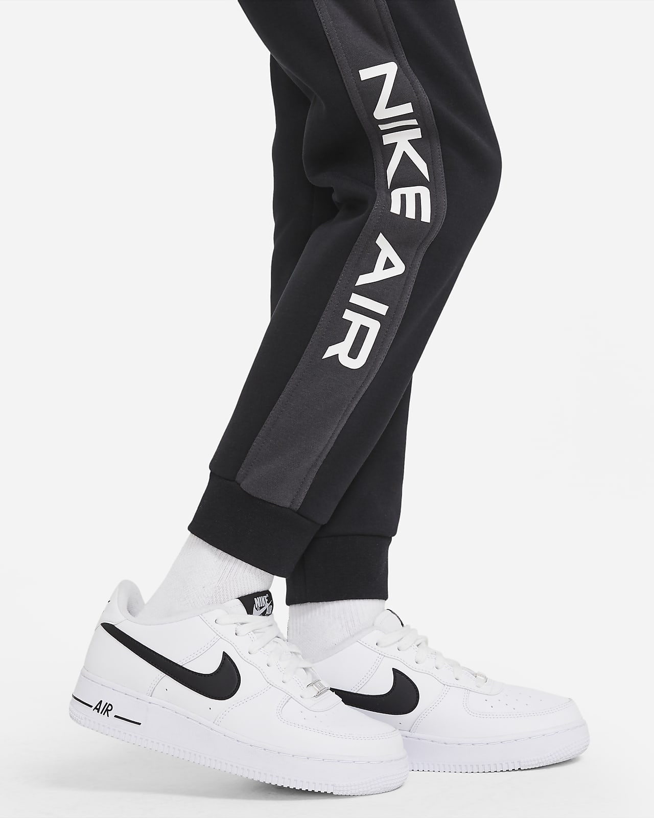 nike trousers for boys