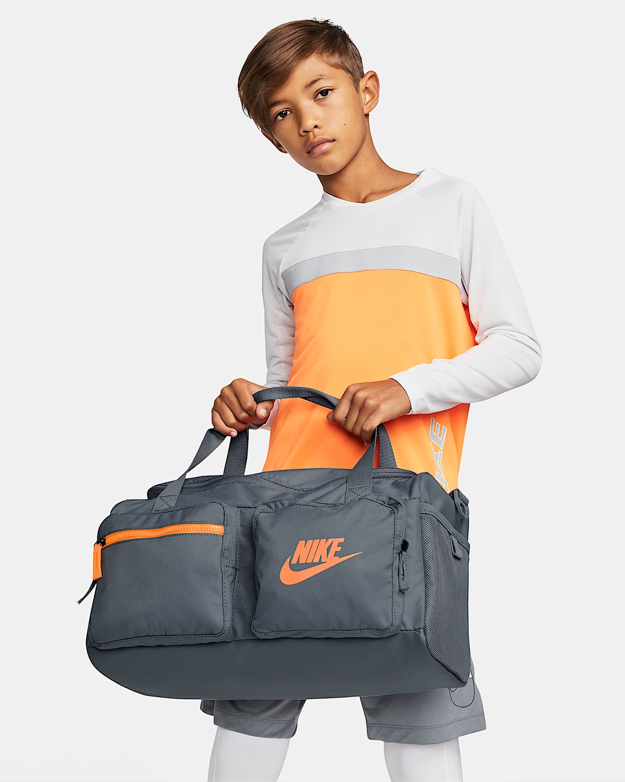 Maleta de entrenamiento para niños Nike Future Pro (30L). Nike.com