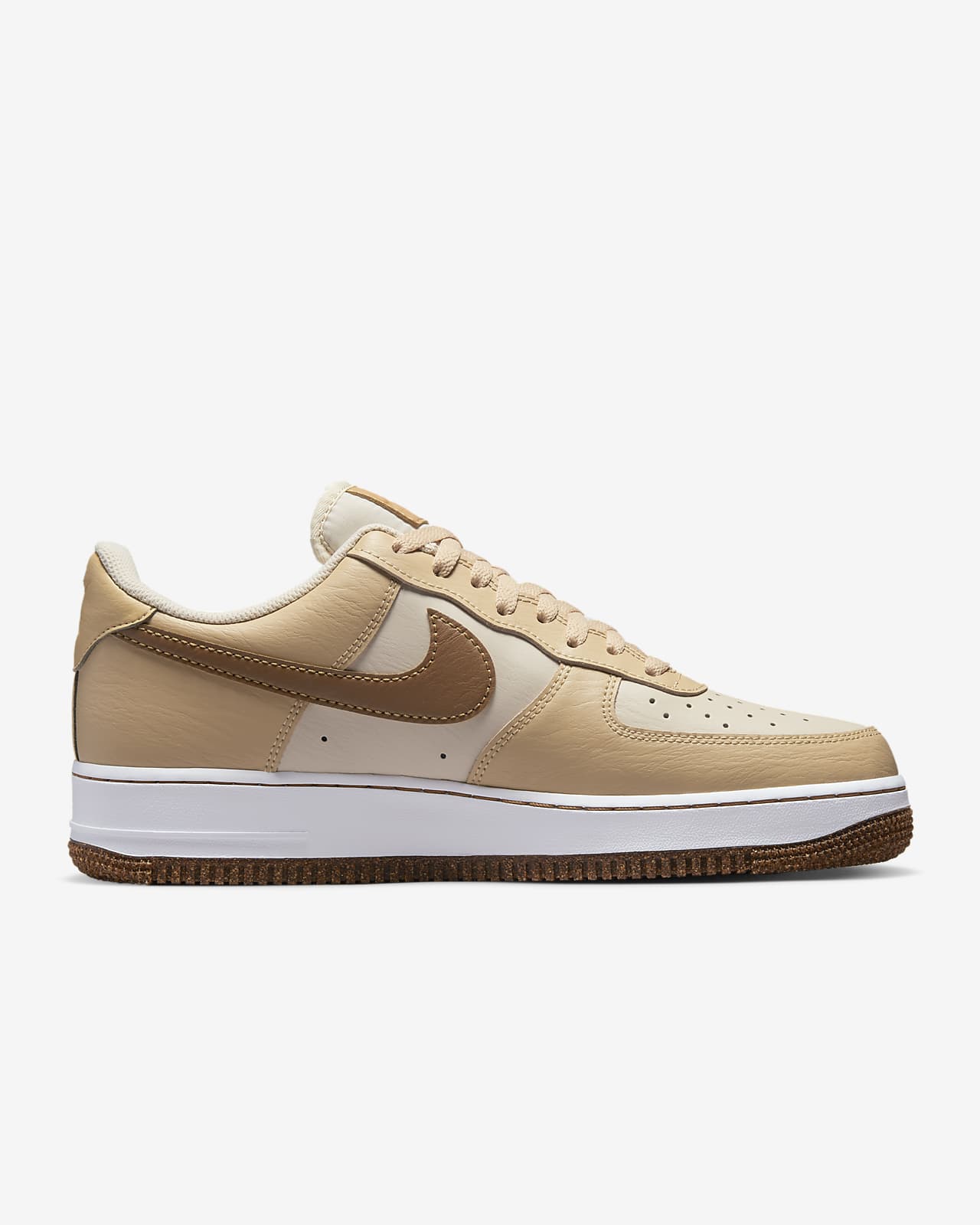 Nike Air Force 1 '07 LV8 7.5 / Brown