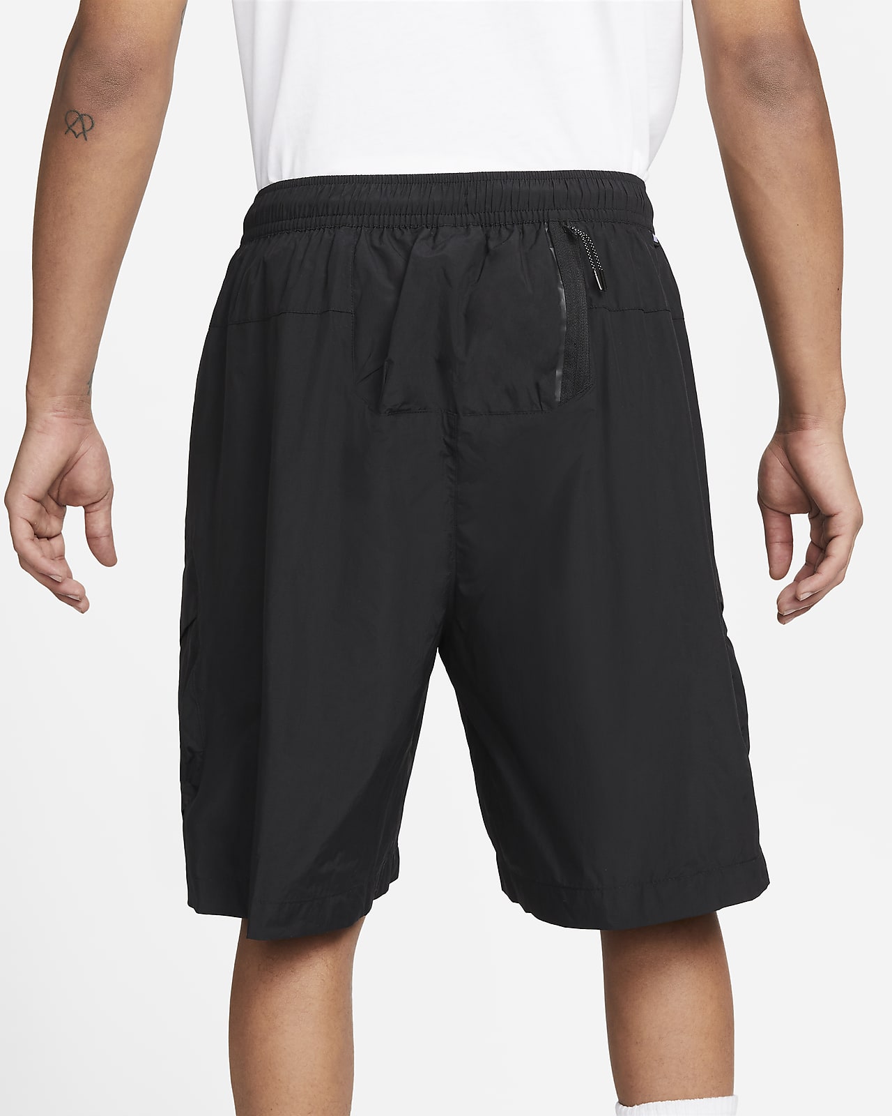 Woven Unlined Utility Shorts. Nike LU