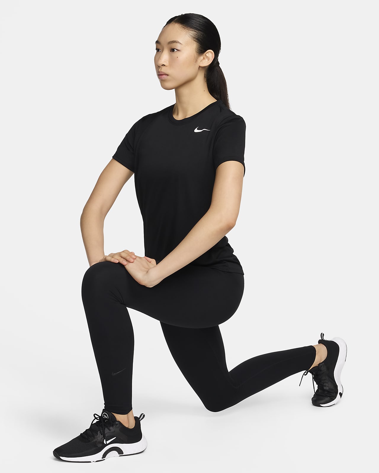 Nike Women Activewear Top Medium Black T-Shirt Logo Graphic Dri Fit Tee