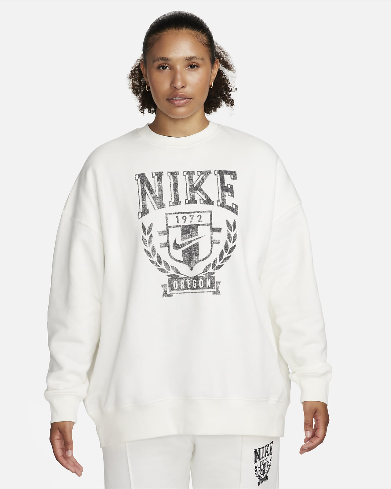 Mordrin Editor frost Overdimensioneret Nike Sportswear-sweatshirt i fleece med rund hals til  kvinder. Nike DK