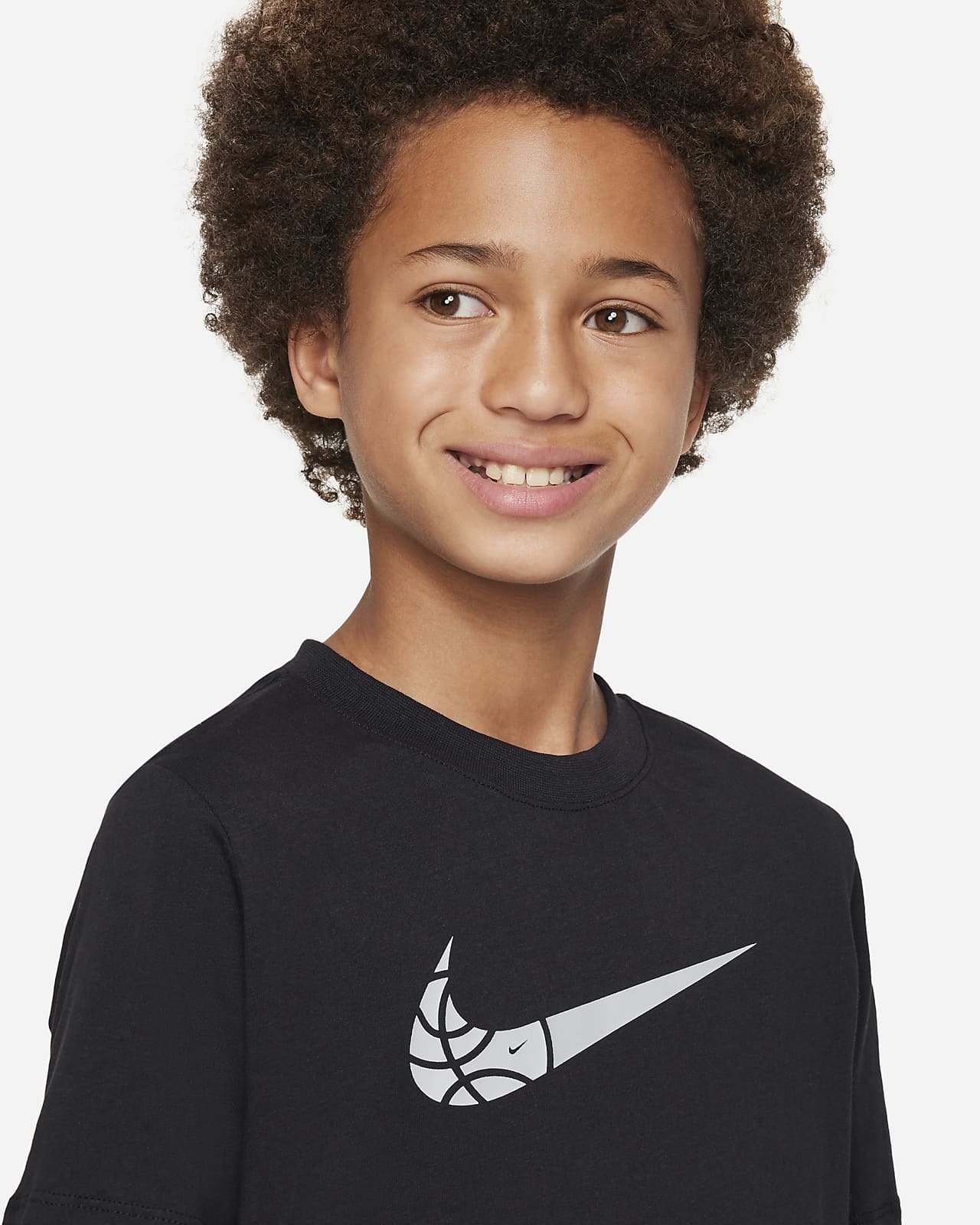 Nike Sportswear Older Kids' (Boys') T-Shirt. Nike AE