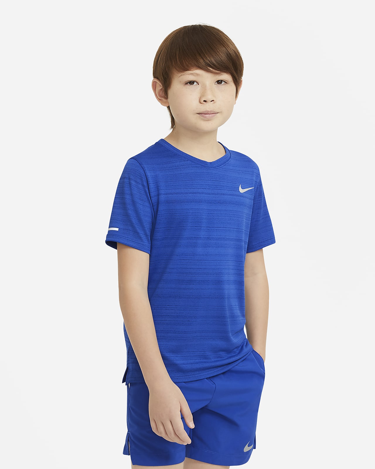 เสื้อเทรนนิ่งเด็กโต Nike Dri-FIT Miler (ชาย)