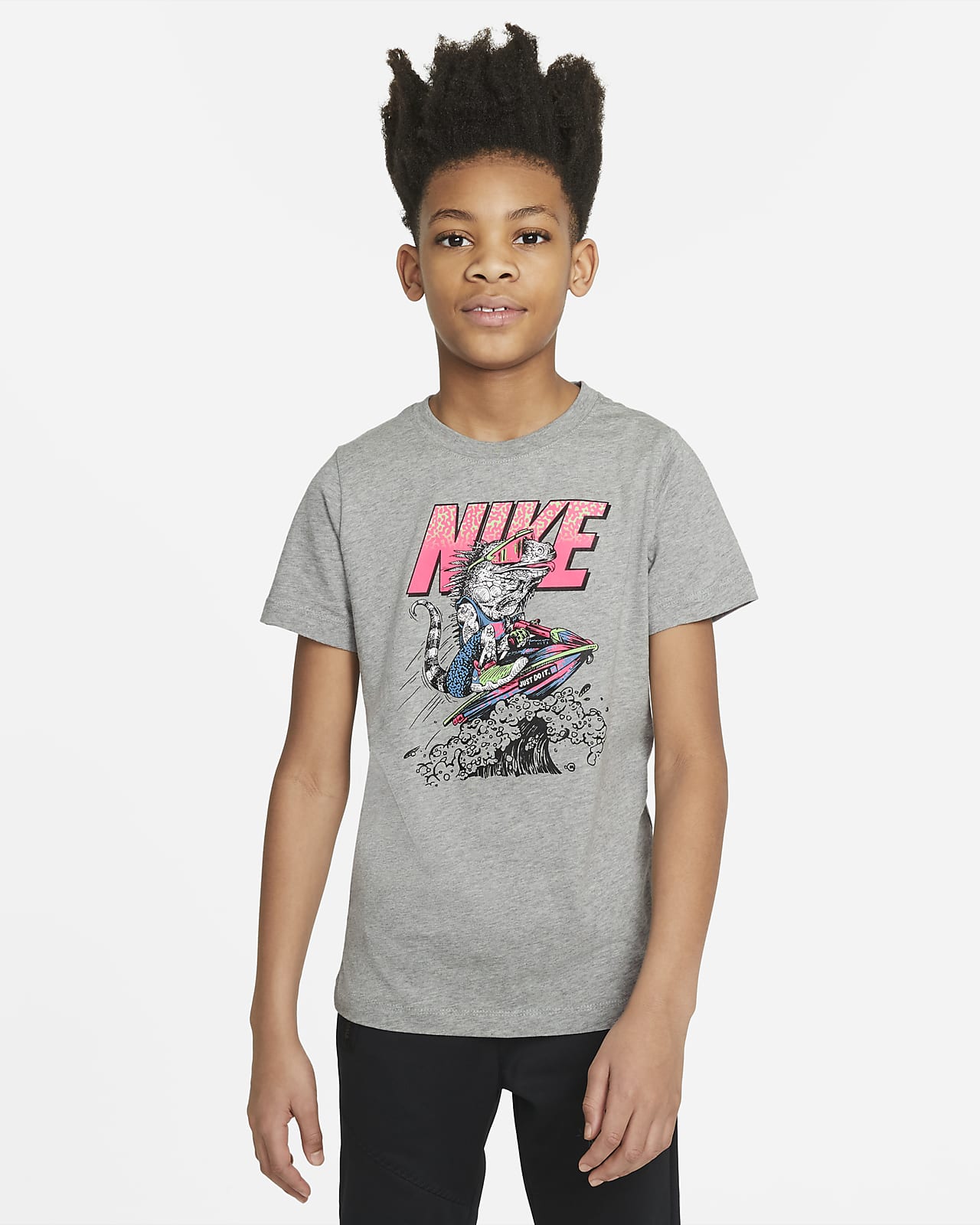 Playera para niño talla grande Nike Sportswear. Nike.com