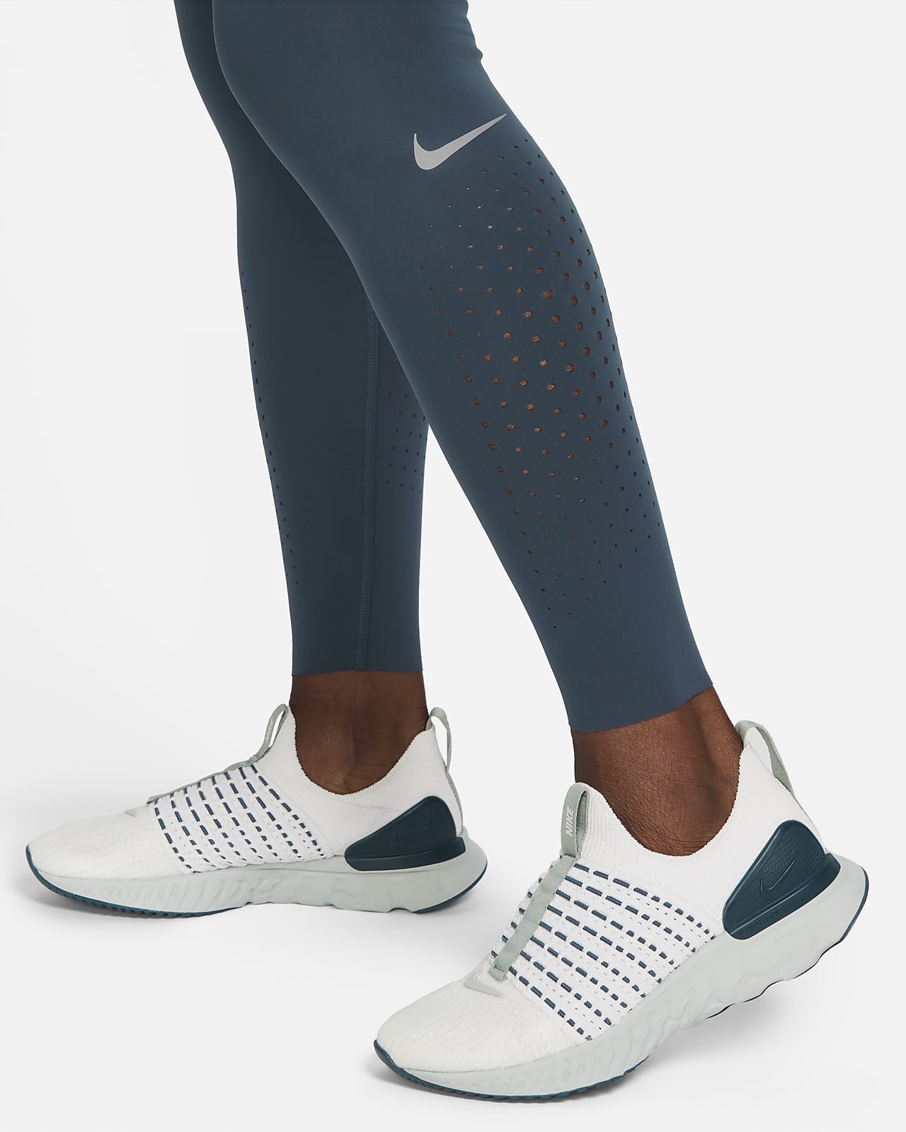 Nike One Luxe Women's Mid-Rise Pocket Leggings. Nike SG