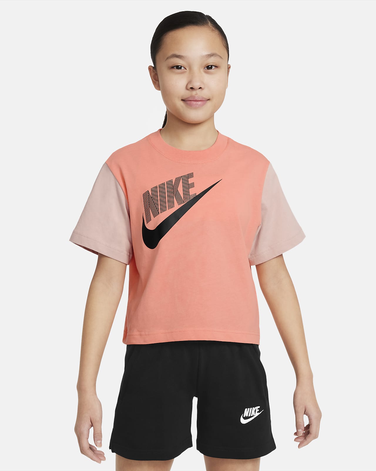 Boxy Dance T-Shirt. Nike LU
