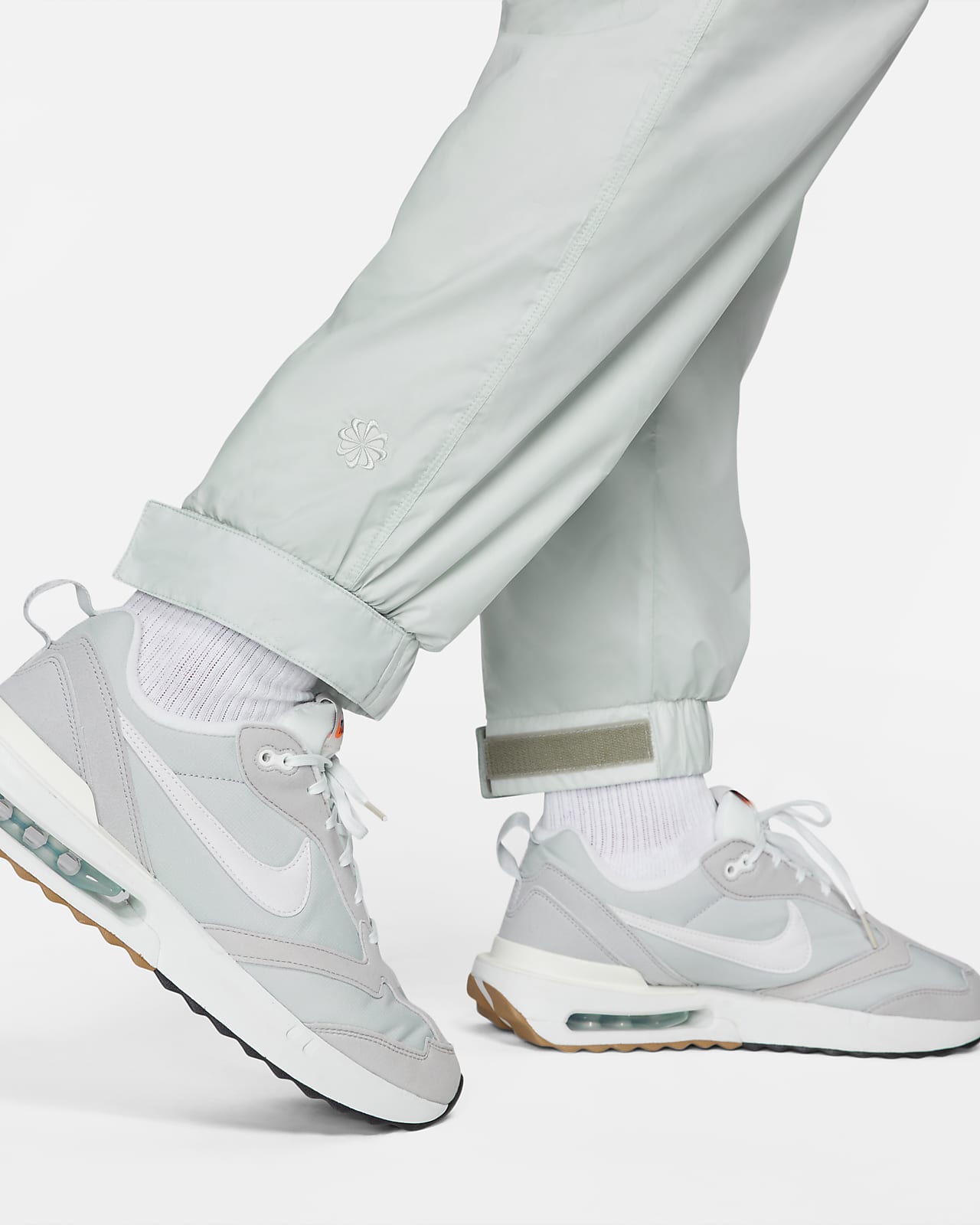 Nike Tech Woven Lined Cargo Pant  Khaki  Footasylum