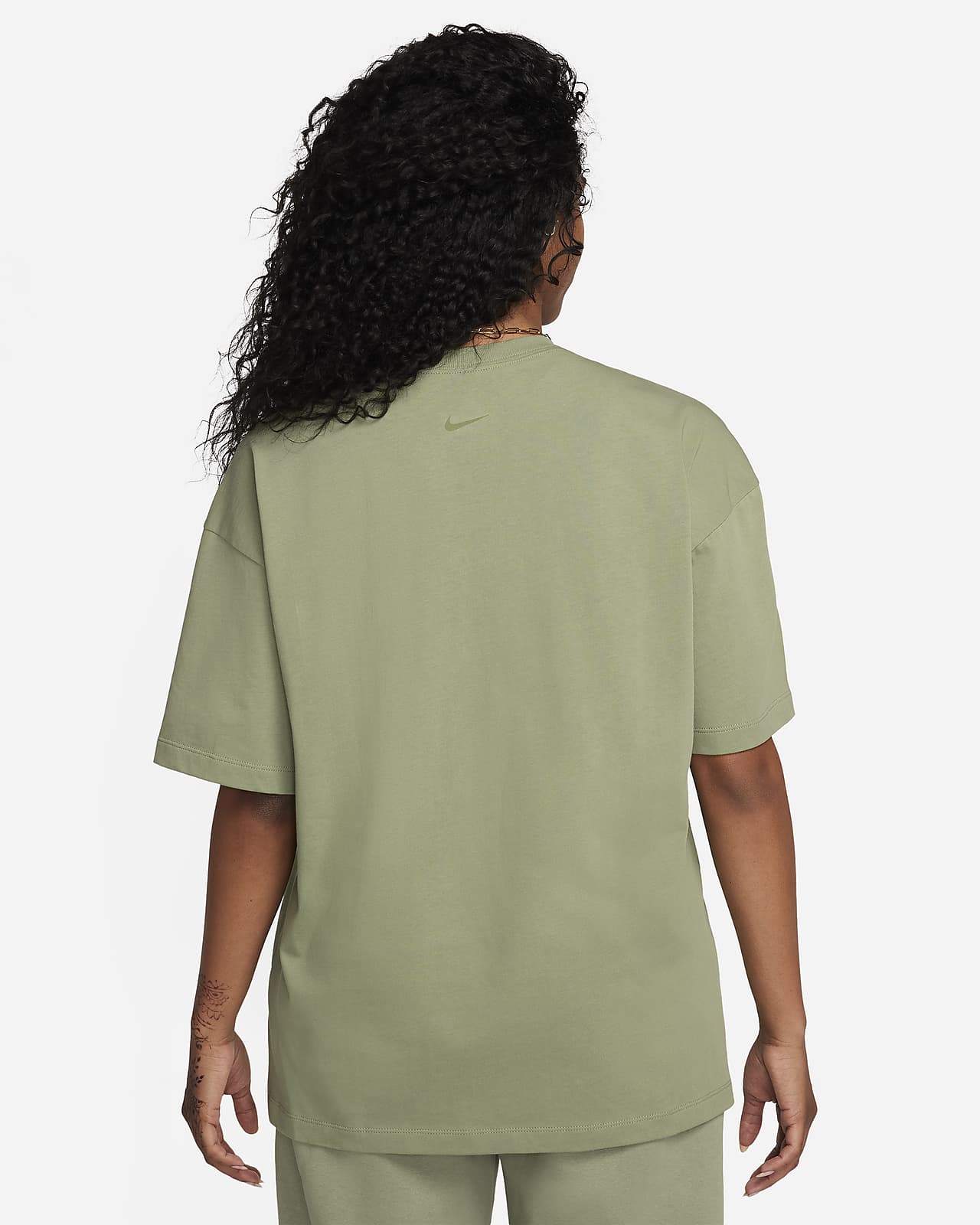 Nike Sportswear Women's Club Essentials T Shirt