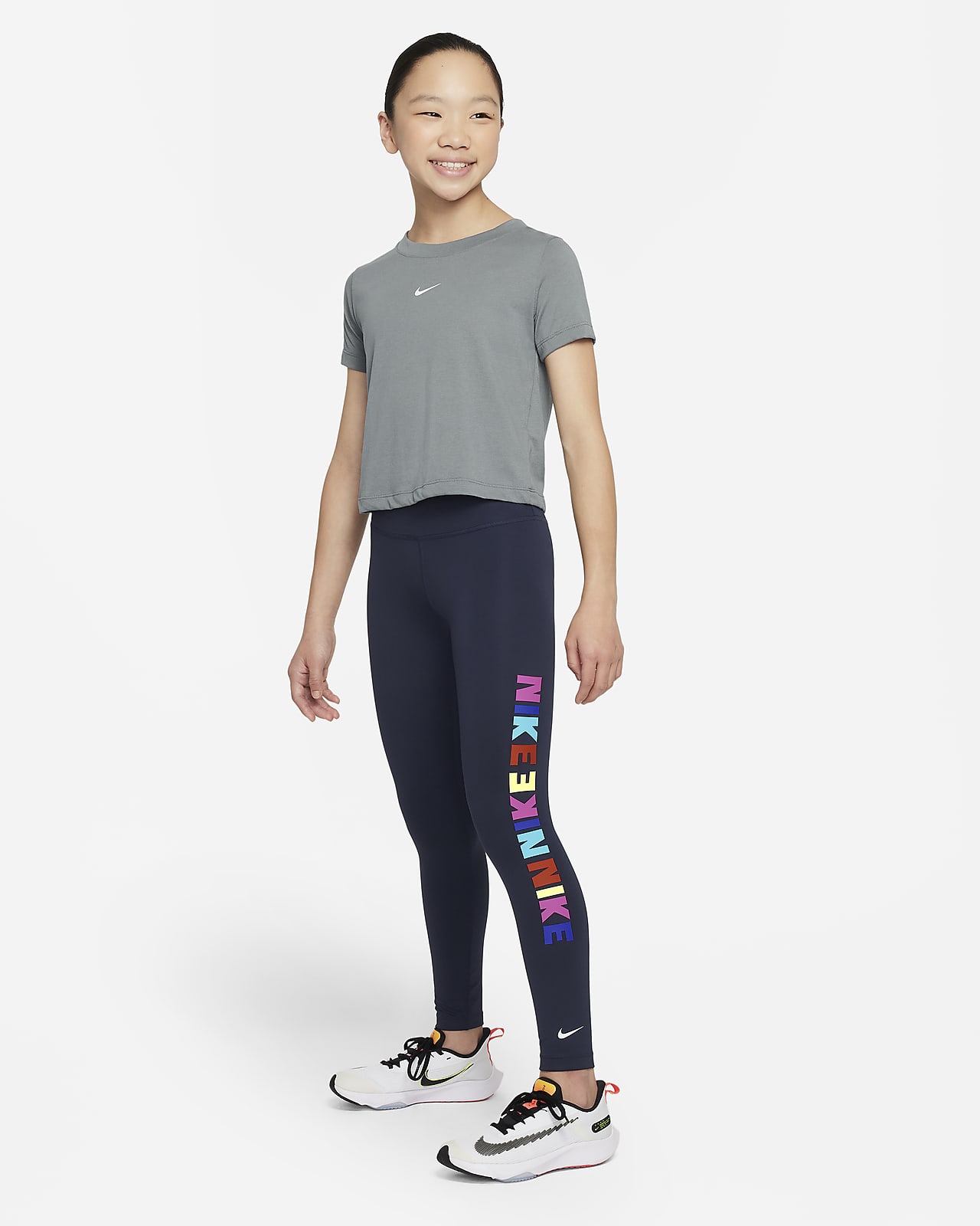 Nike Sportswear Dri-FIT Older Kids' (Girls') Leggings. Nike LU