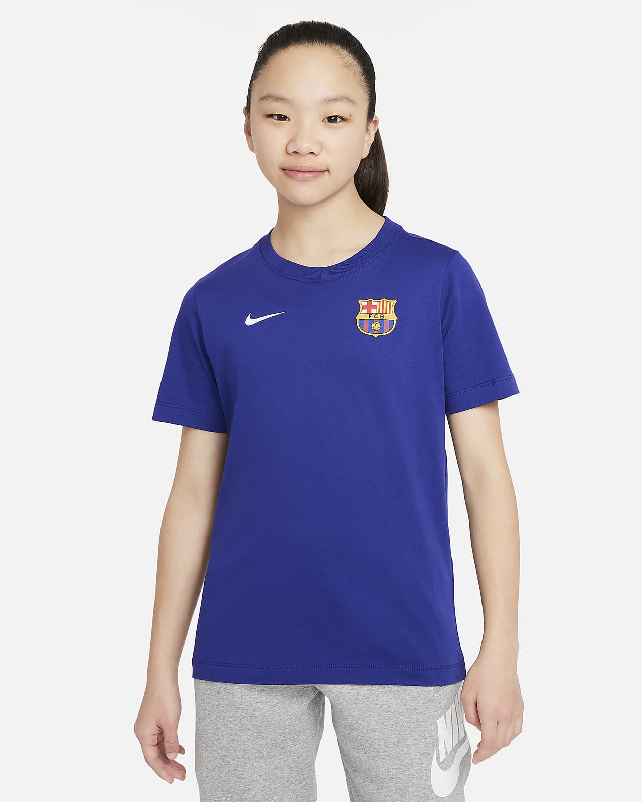 FC Barcelona Big Kids' Nike Soccer T-Shirt. Nike.com