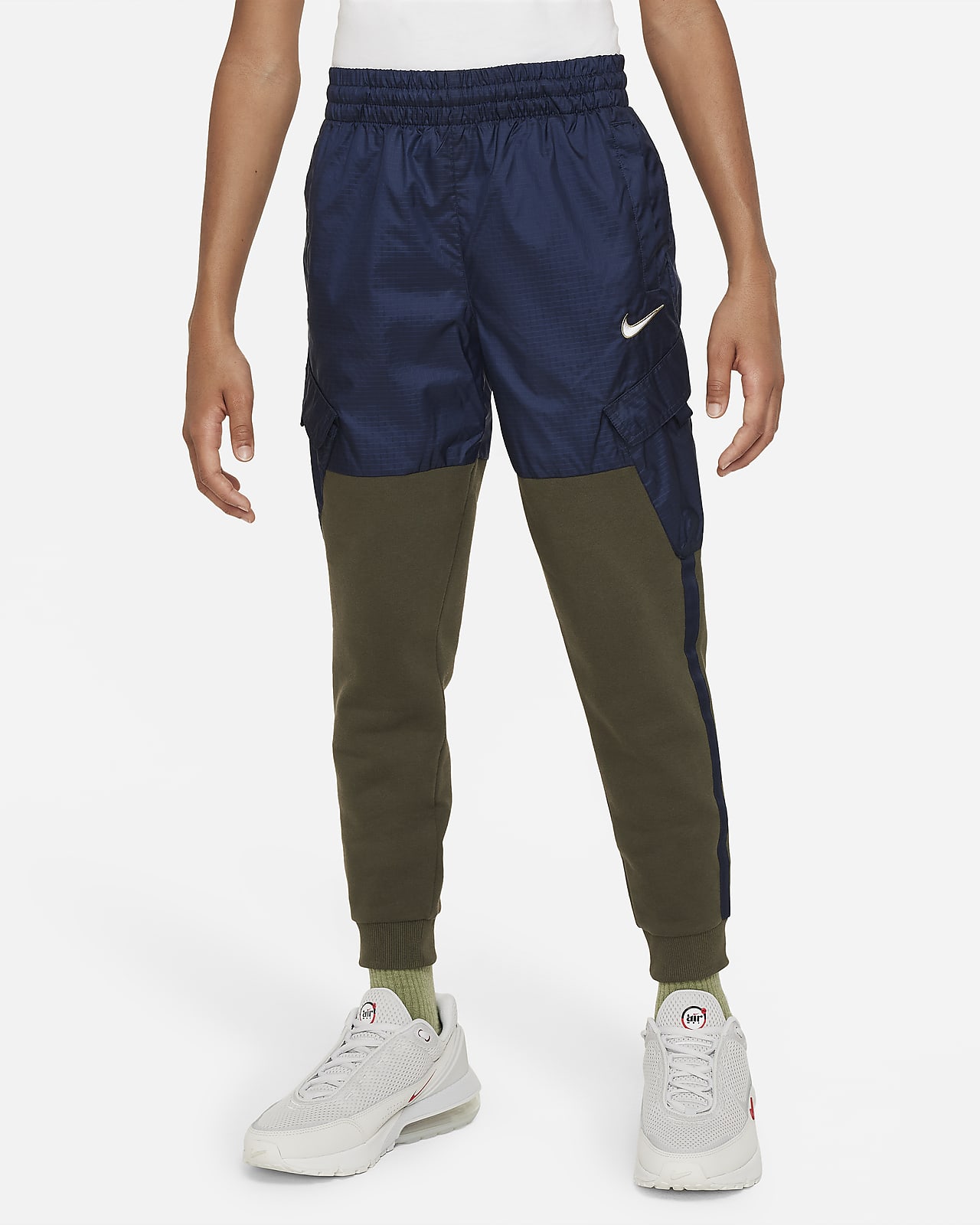 Nike Outdoor Play EasyOn Big Kids' Fleece Pants.