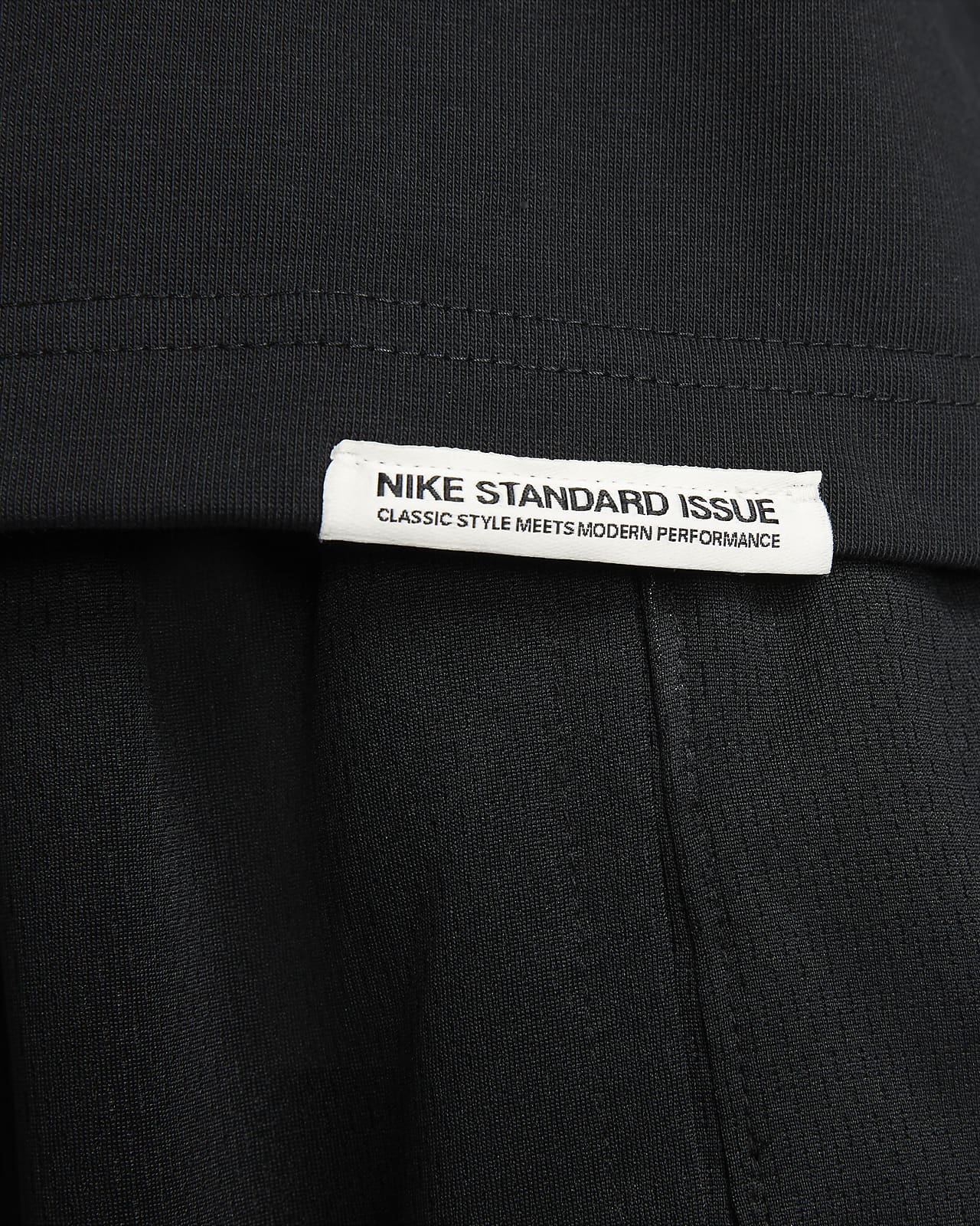 Cutoff Crew Neck Top. Nike 