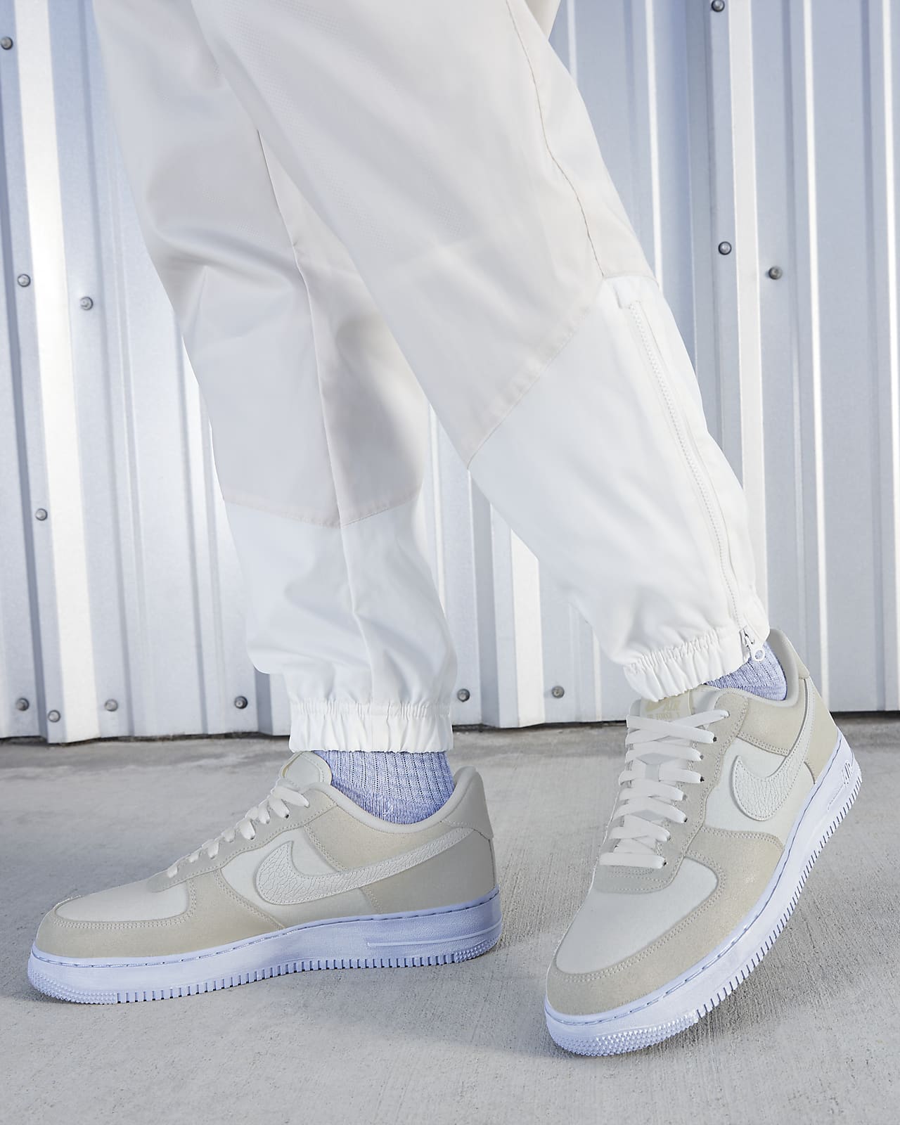 Nike Air Force 1 '07 LV8 EMB Shoes