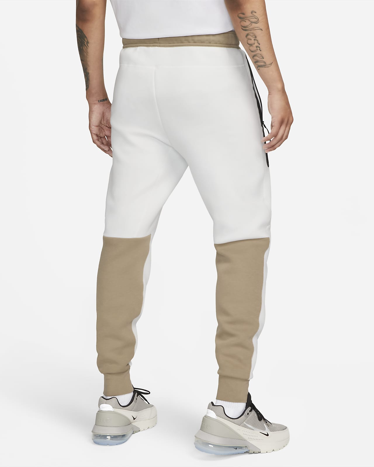 Nike tech outlet fleece tracksuit white