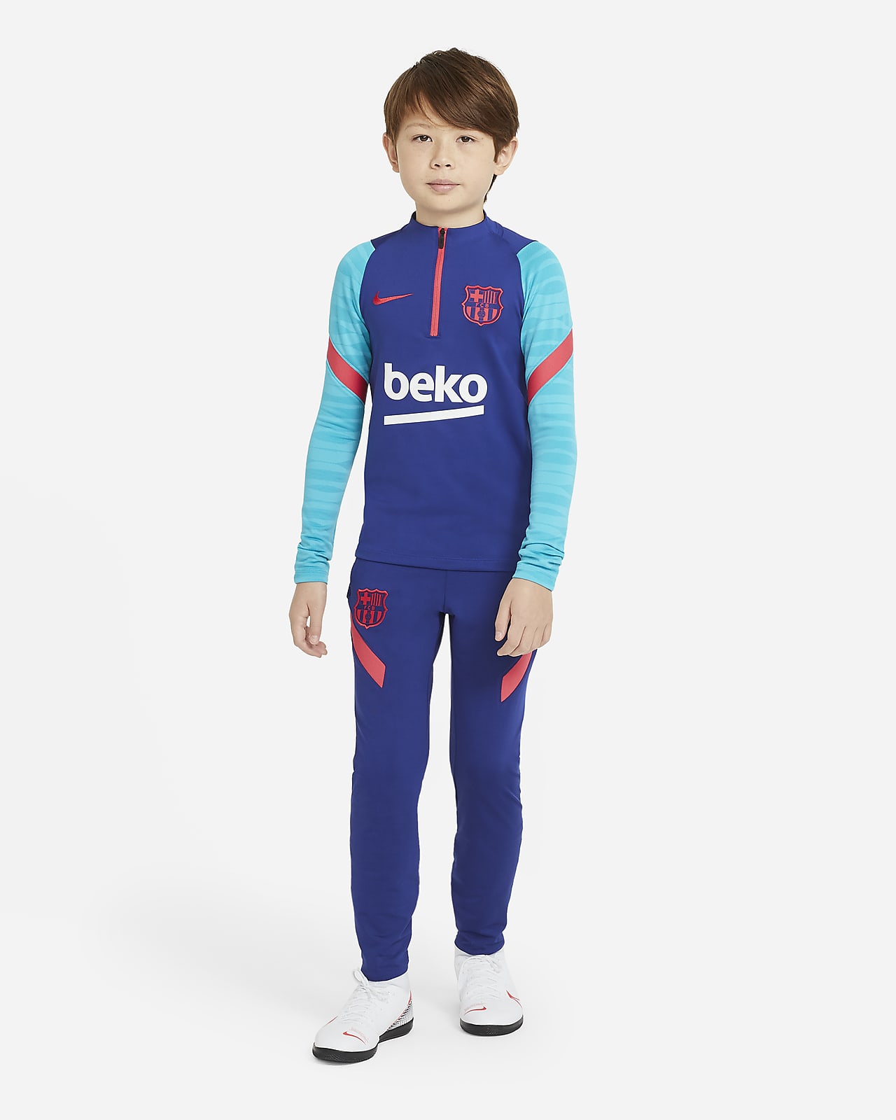 F.C. Barcelona Strike Older Kids' Long-Sleeve Football Drill Top. Nike LU