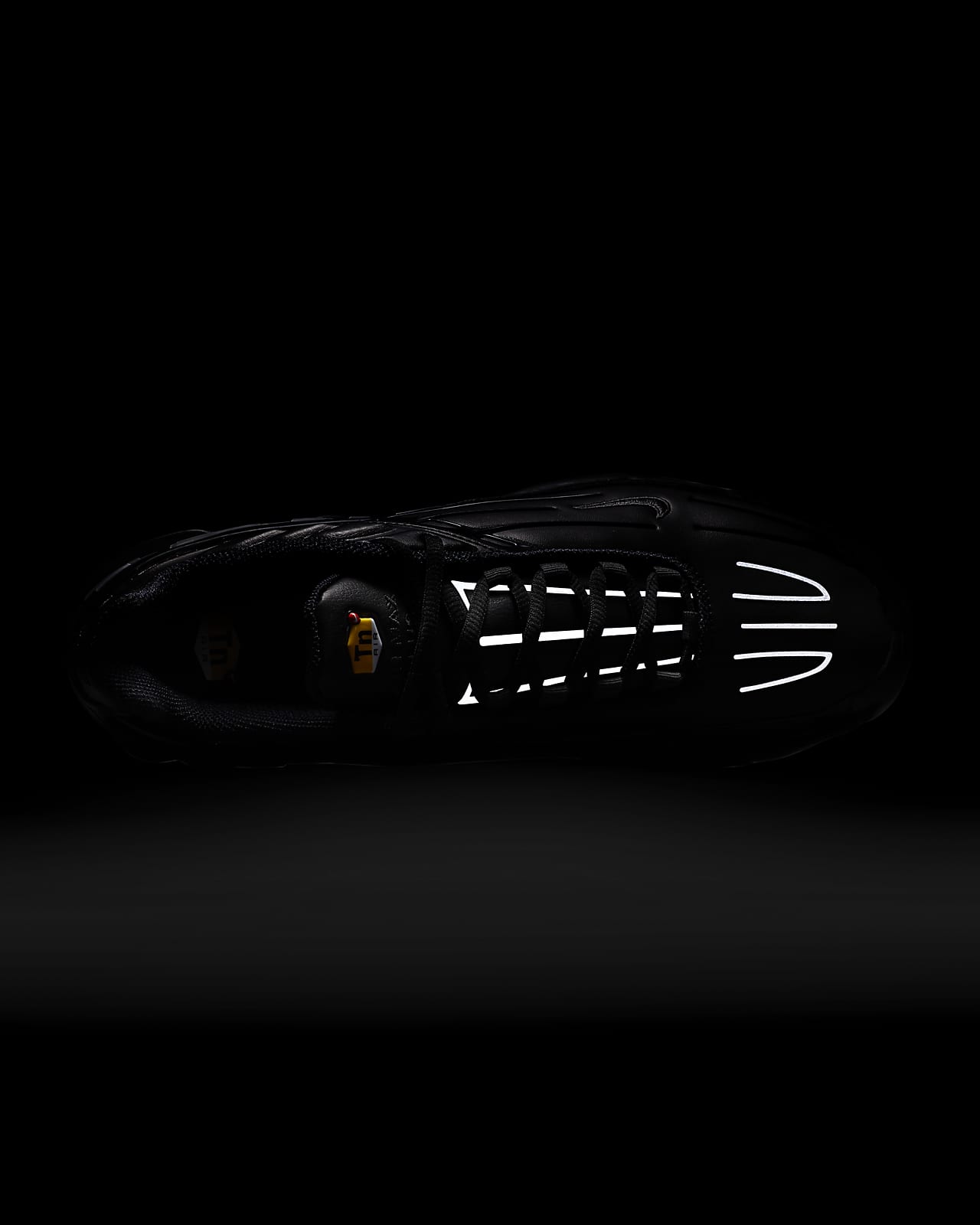 Nike Air Max Plus 3 Leather Herenschoen. Nike BE