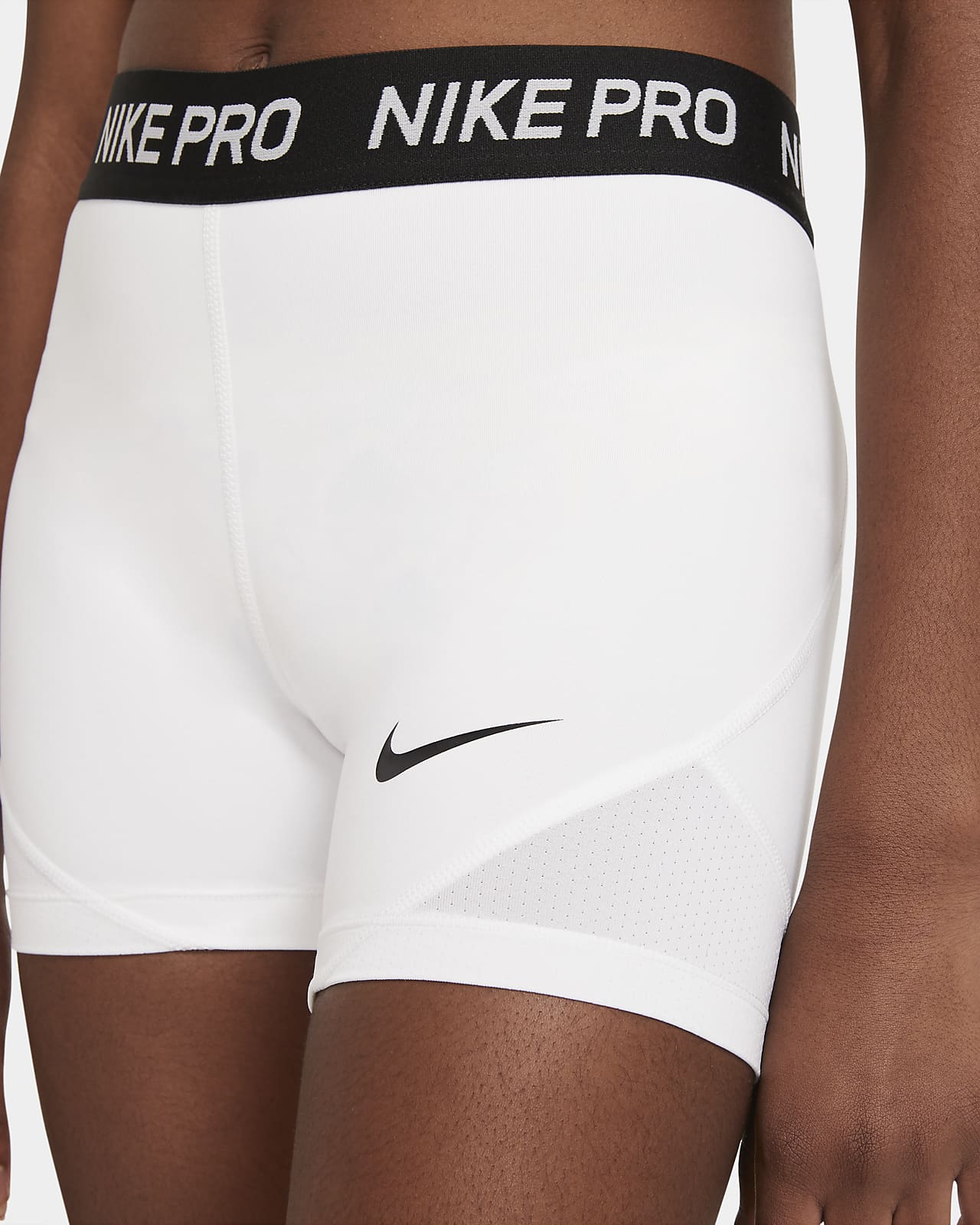girls with nike pros