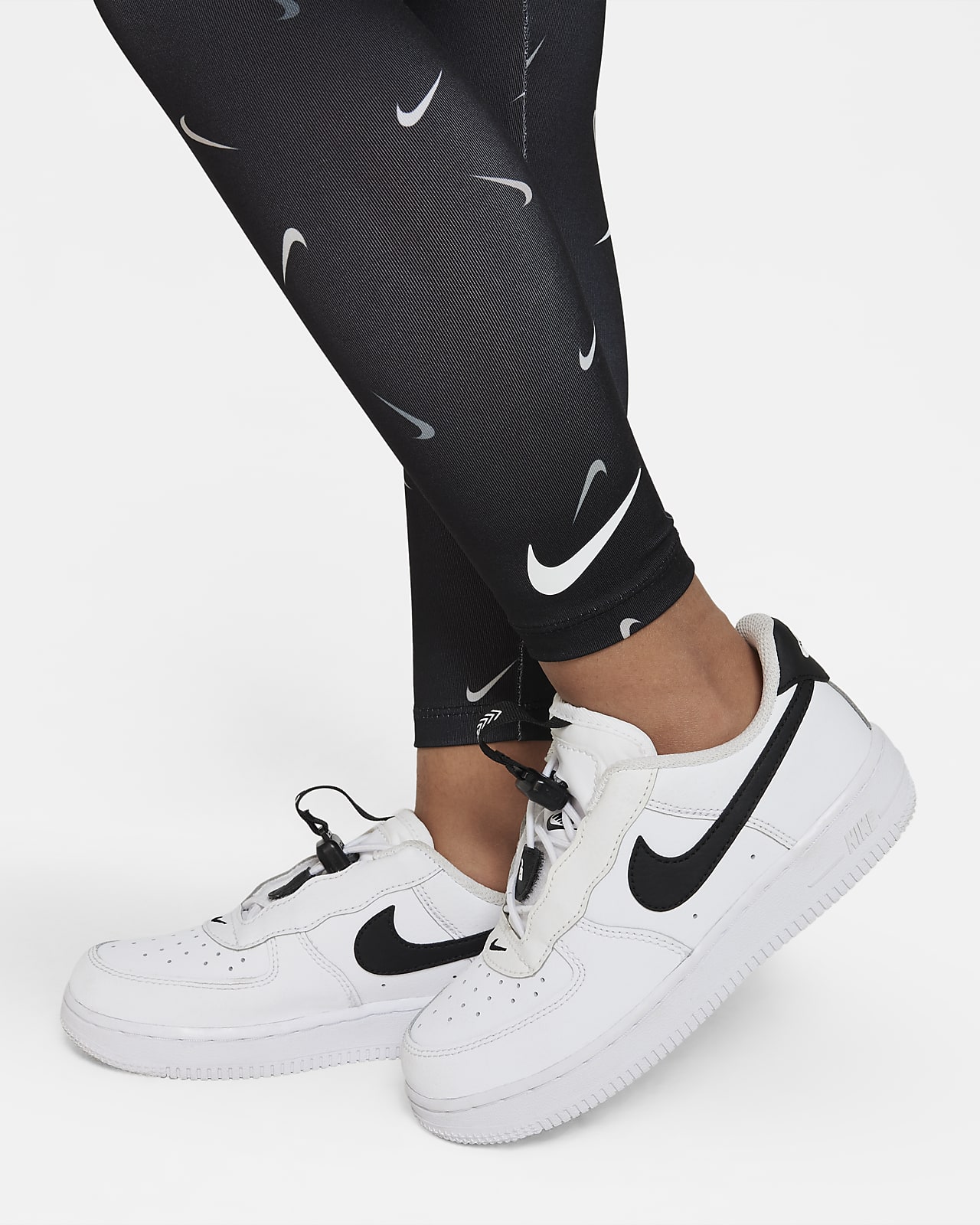 Black Nike Girls' Sportswear Swoosh Leggings Junior