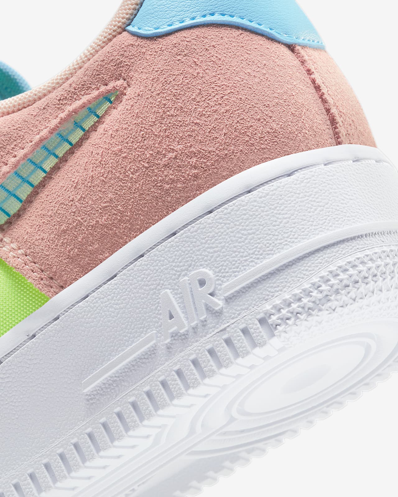 nike air force 1 07 se suede pink