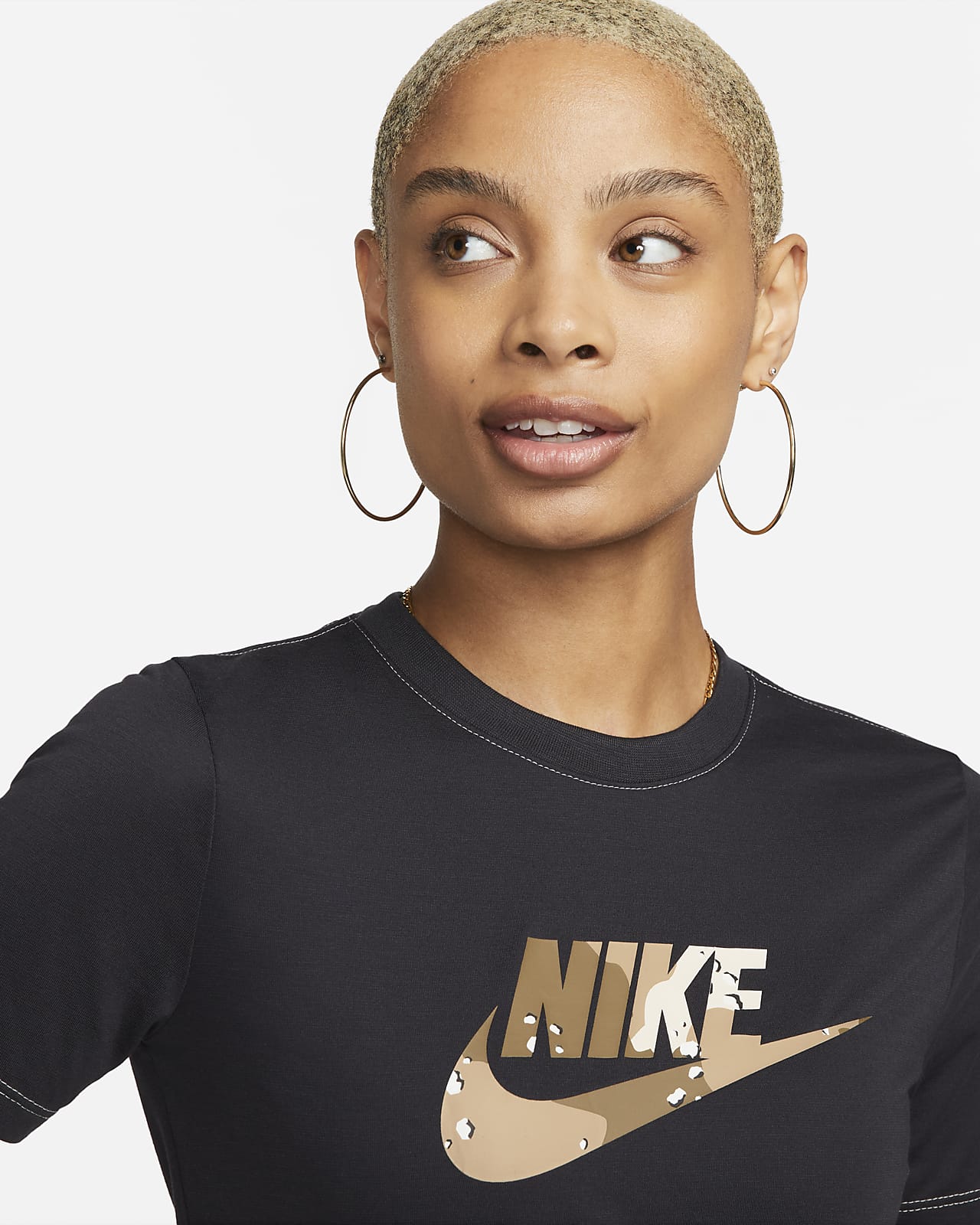 Nike Sportswear Women's Slim Fit Cropped T-Shirt. Nike.com