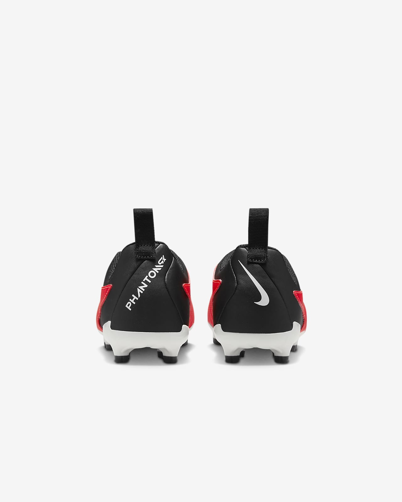 Chaussure de foot basse à crampons pour terrain synthétique Nike Phantom GX  Academy. Nike BE