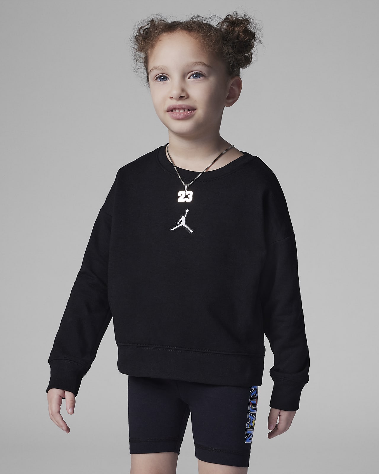 Sudadera cuello redondo niños talla pequeña Jordan Essentials. Nike